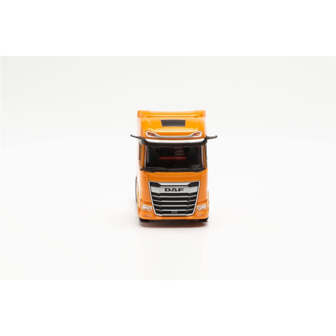 Herpa 315760-002 1/87 Ölçek, DAF XG Çekici, Turuncu, Sergilemeye Hazır Model Araç