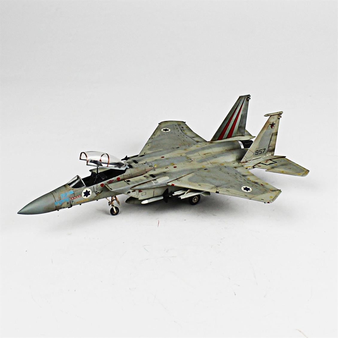 QD005 1/72 F-15D BAZ Sergilemeye Hazır Plastik Uçak Maketi