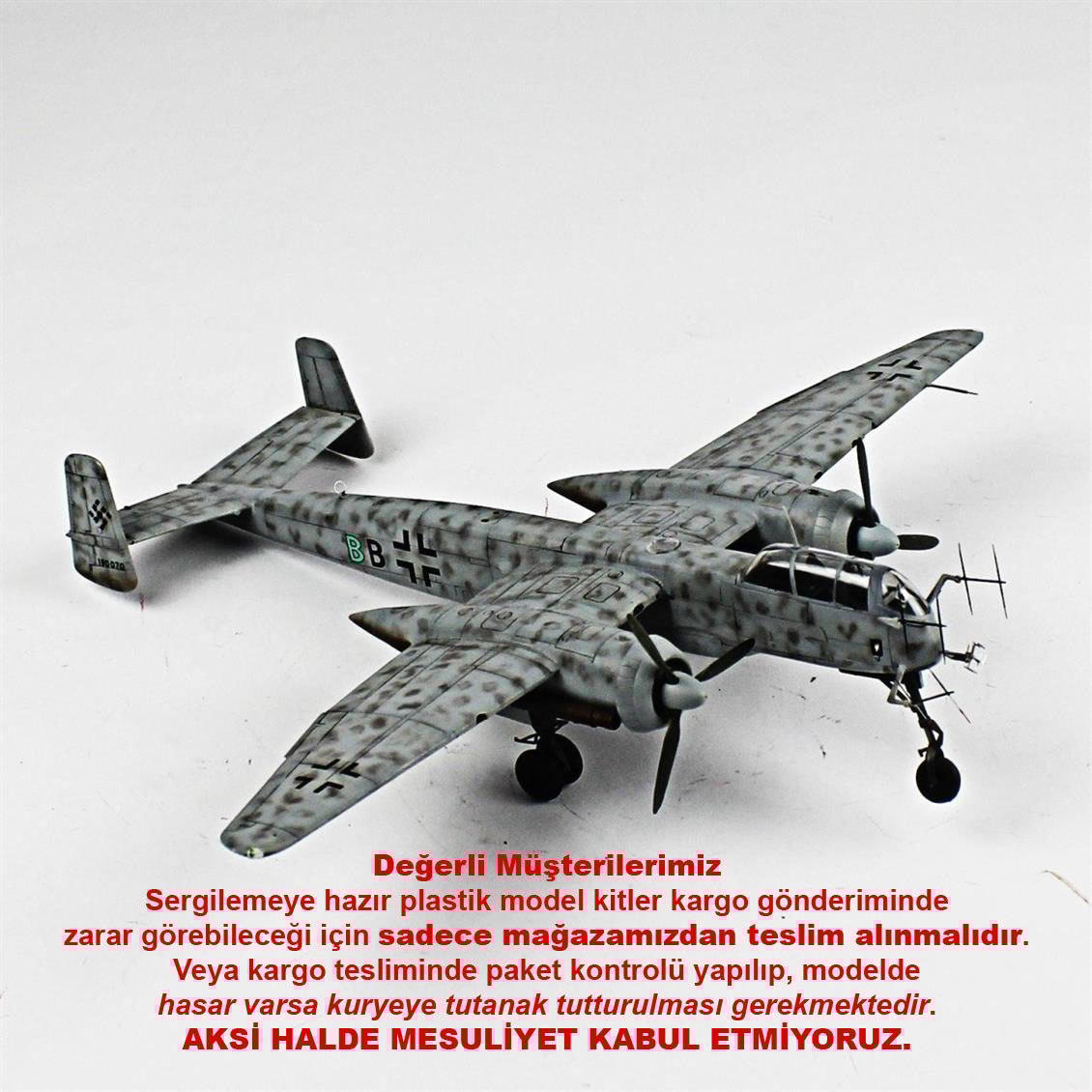 QD034 1/72 HE-219 Sergilemeye Hazır Plastik Uçak Maketi