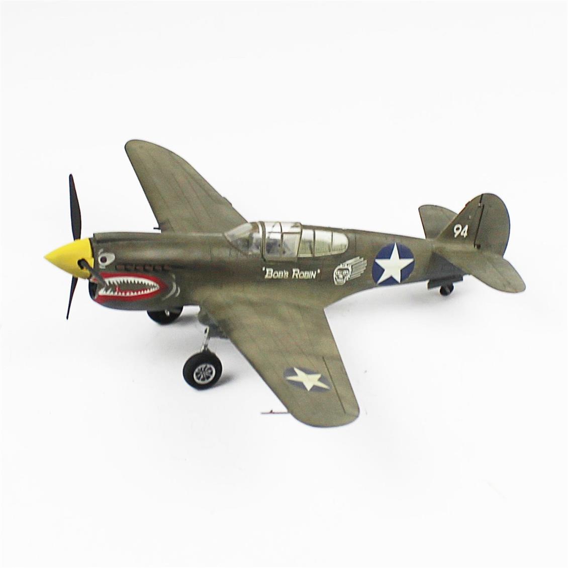QD036 1/48 P-40C Warhawk Sergilemeye Hazır Plastik Uçak Maketi