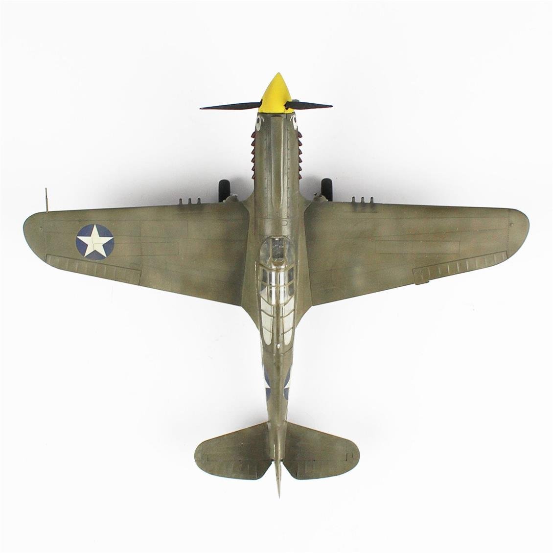 QD036 1/48 P-40C Warhawk Sergilemeye Hazır Plastik Uçak Maketi