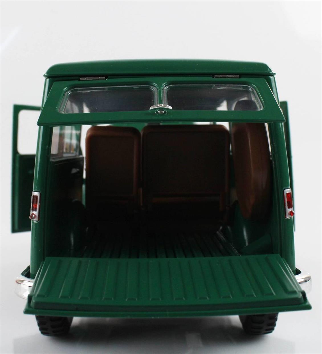Road Signature 92858 1/18 1955 Willys Jeep Station Wagon, Green, Sergilemeye Hazır Metal Araba Modeli