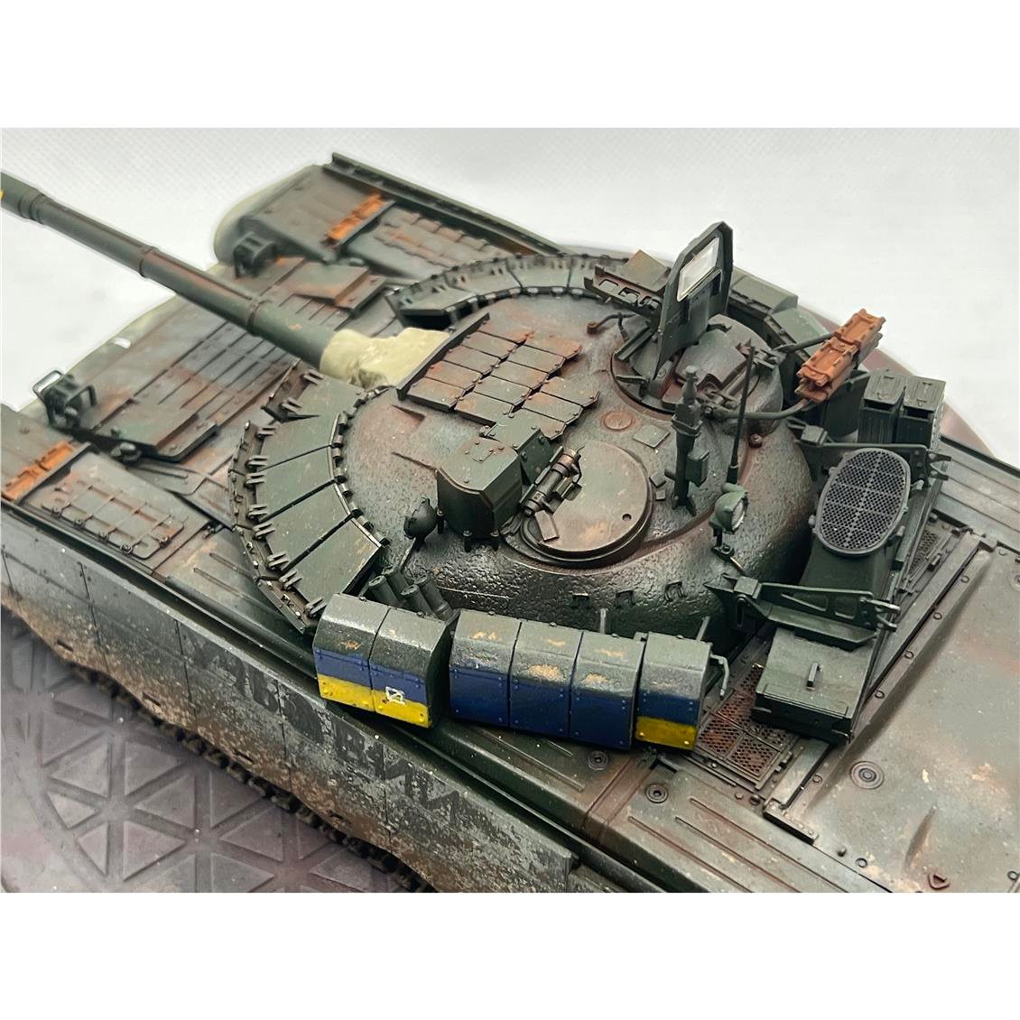 Trumpeter 09587 1/35 Ölçek Rus T-80BVM Ana Muharebe Tankı, Plastik Model Kiti