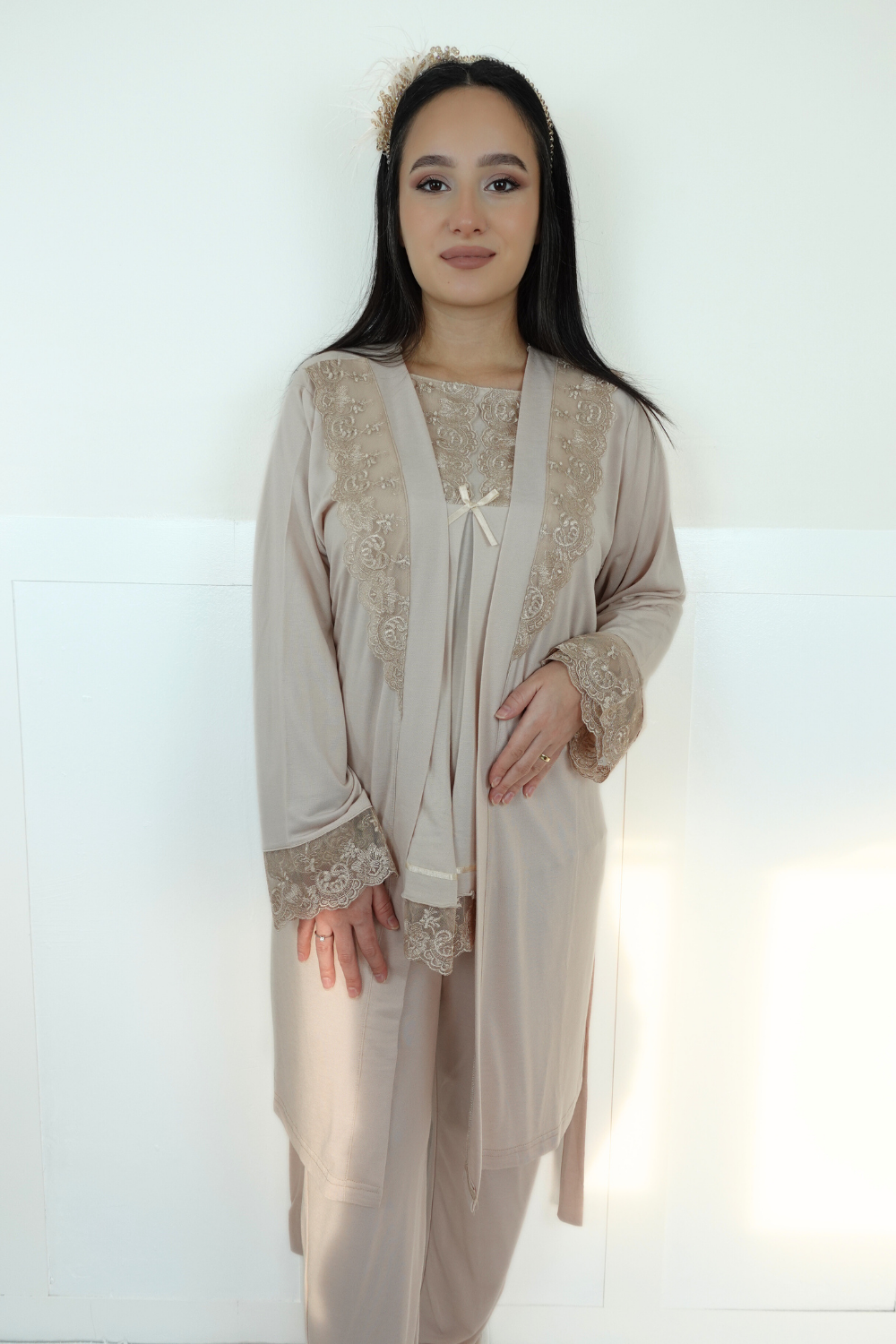 Alasya Model Bej Sabahlıklı Lohusa Pijama