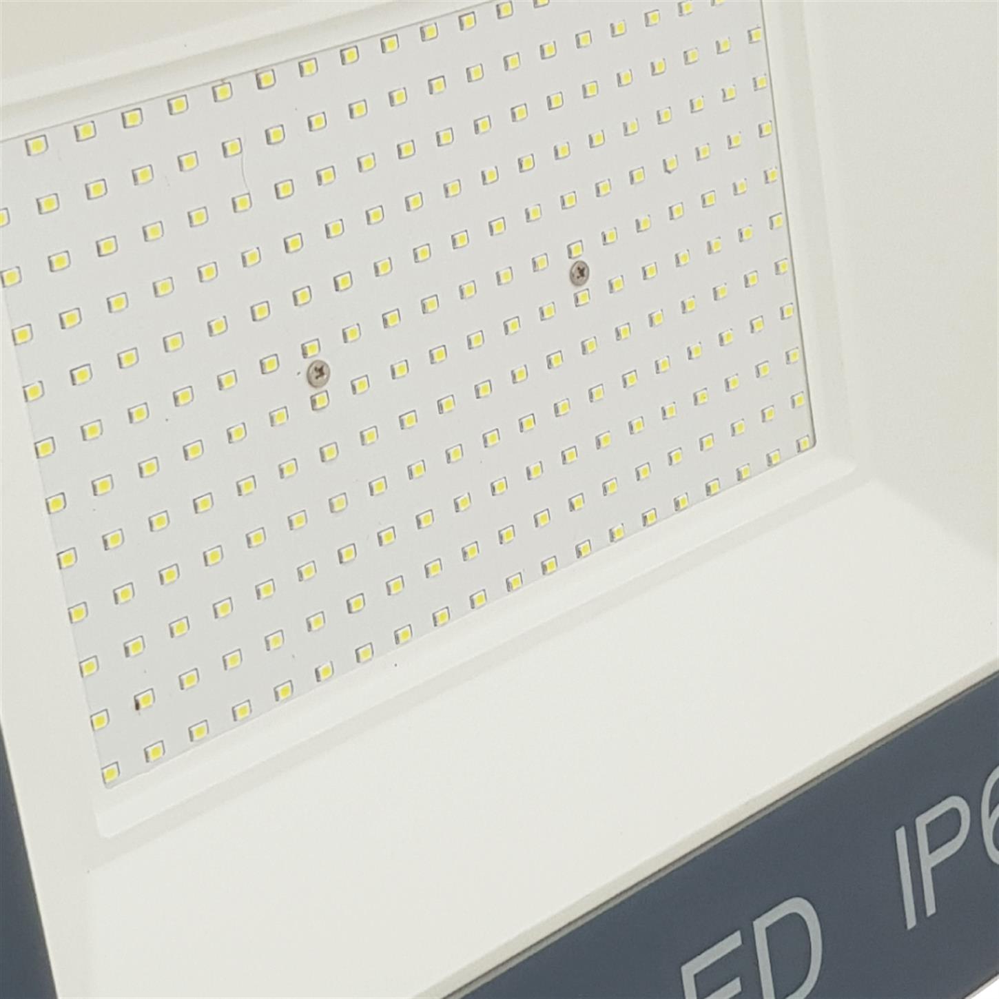 Yüksek Verimli Led Projektör 200w