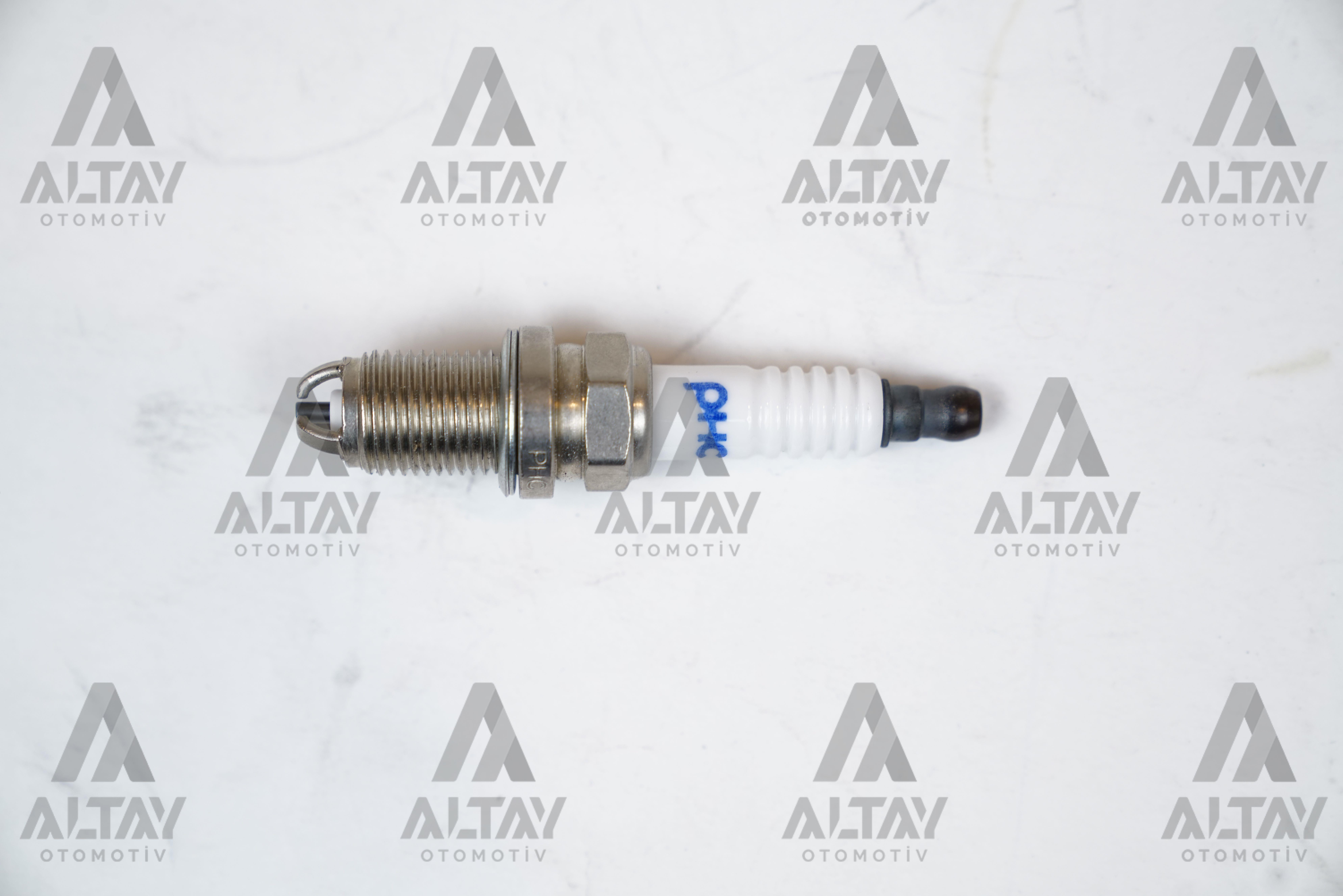 ATEŞLEME BUJİSİ CIVIC 96-00 1.6 / 1.4  D16Y / D14A4 / HRV / ACCORD  98-00 1.8 (BKUR6ETB-10)