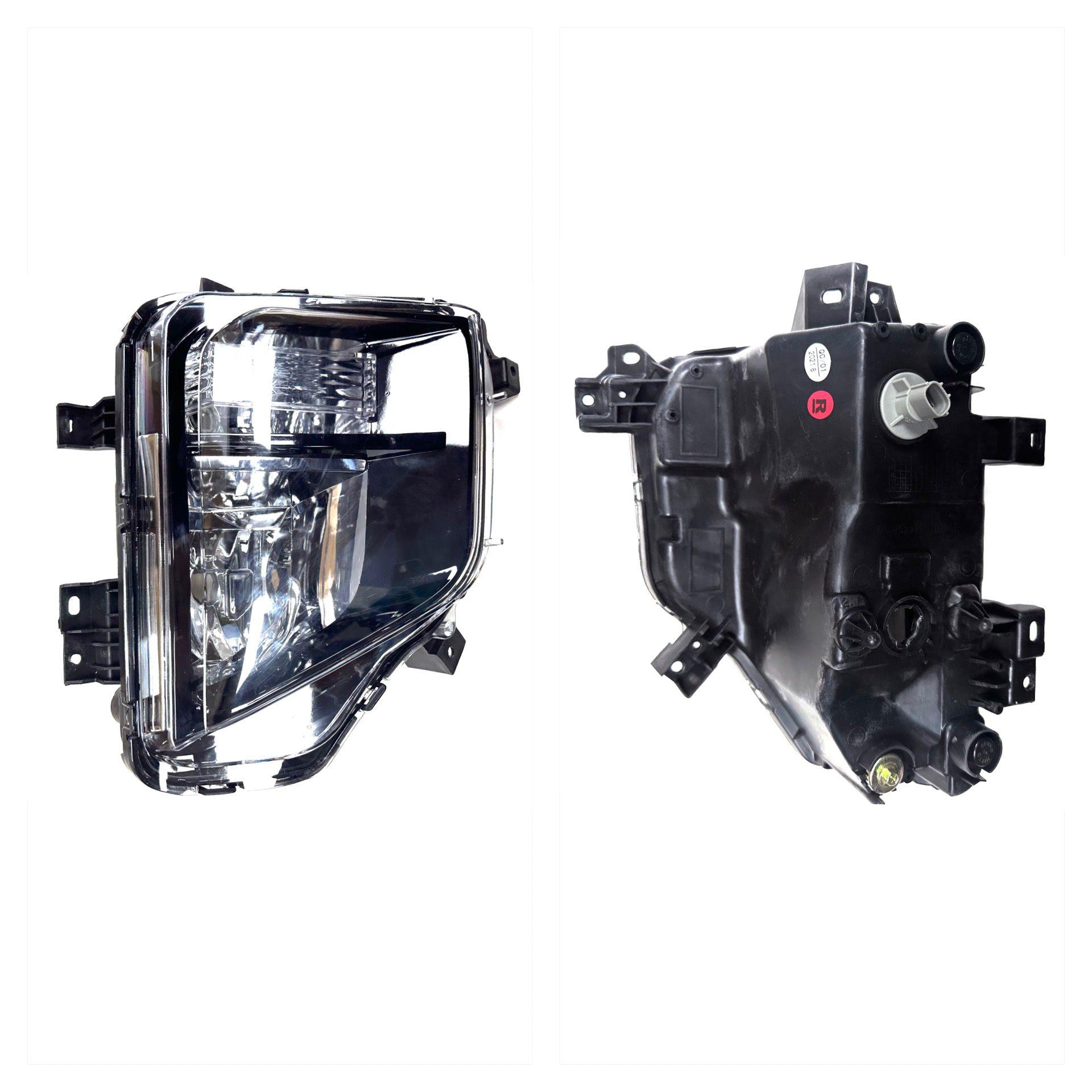 Mıtsubıshı Lamba Sis L200 19-21 Sağ (Üç Ampullu Tip) - 8315A060