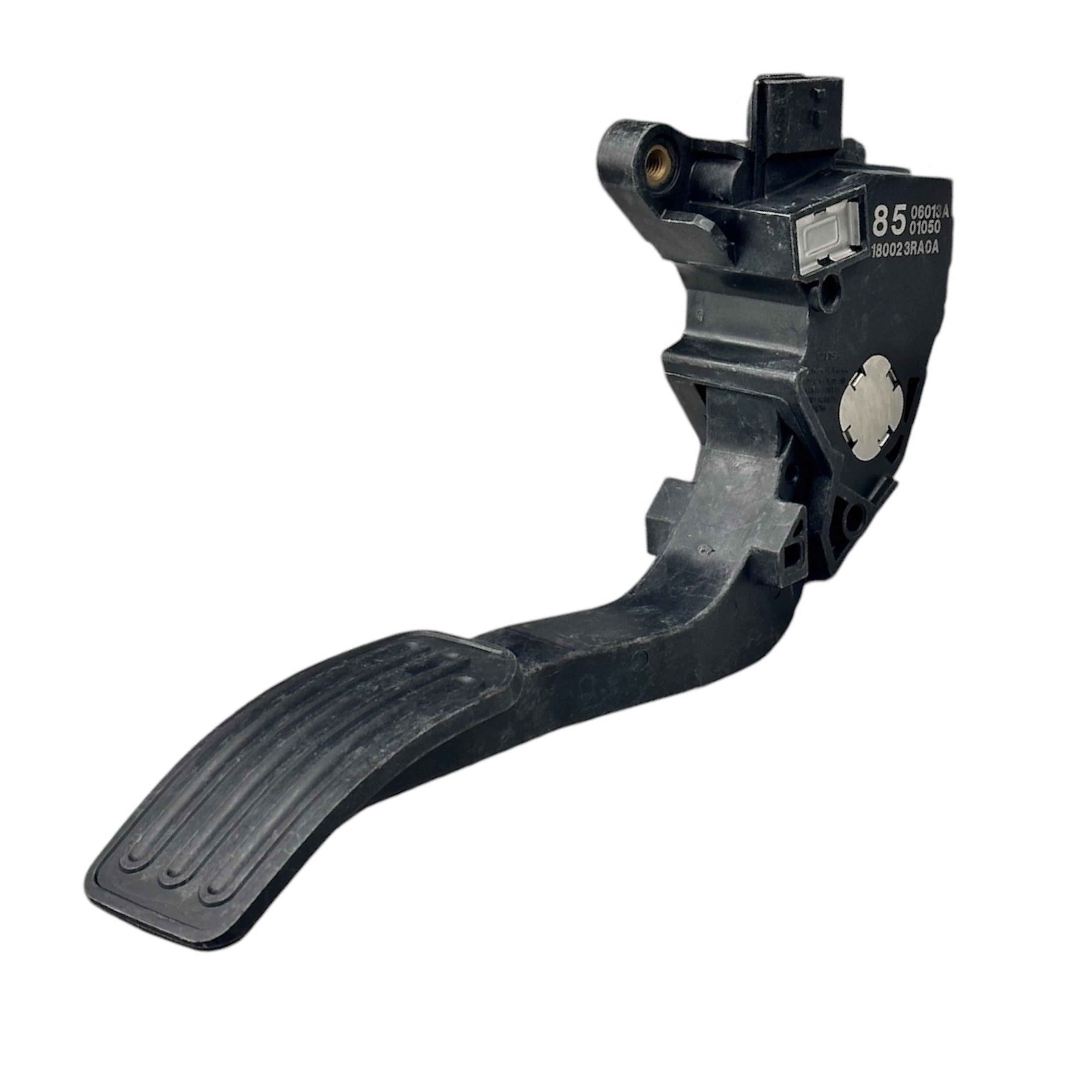 Nıssan Pedal Gaz Juke 1,5 10-19 - 18002-3RA0B