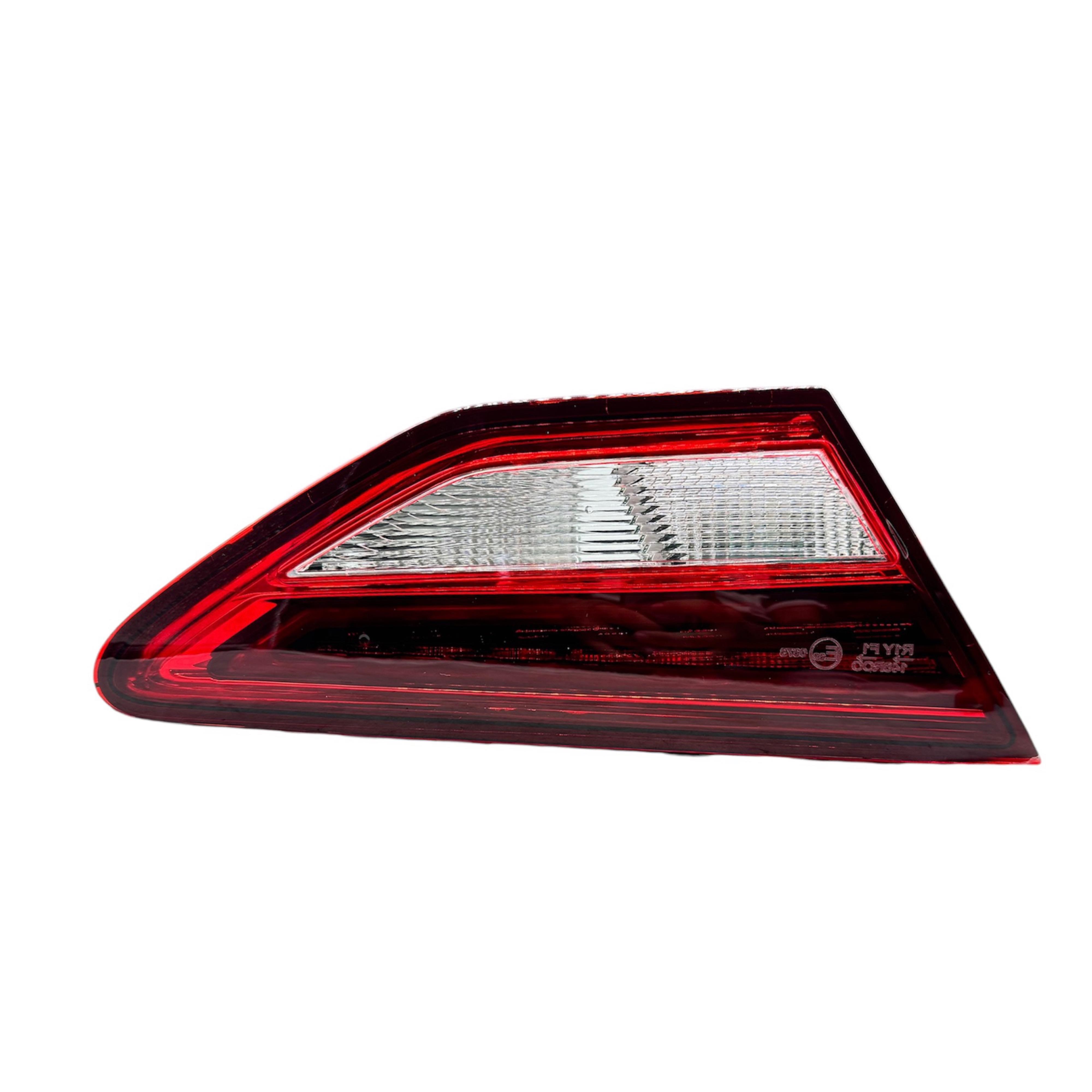 Seat Stop Leon 13-16 İç Sol (Ledli) - 5F0945307L