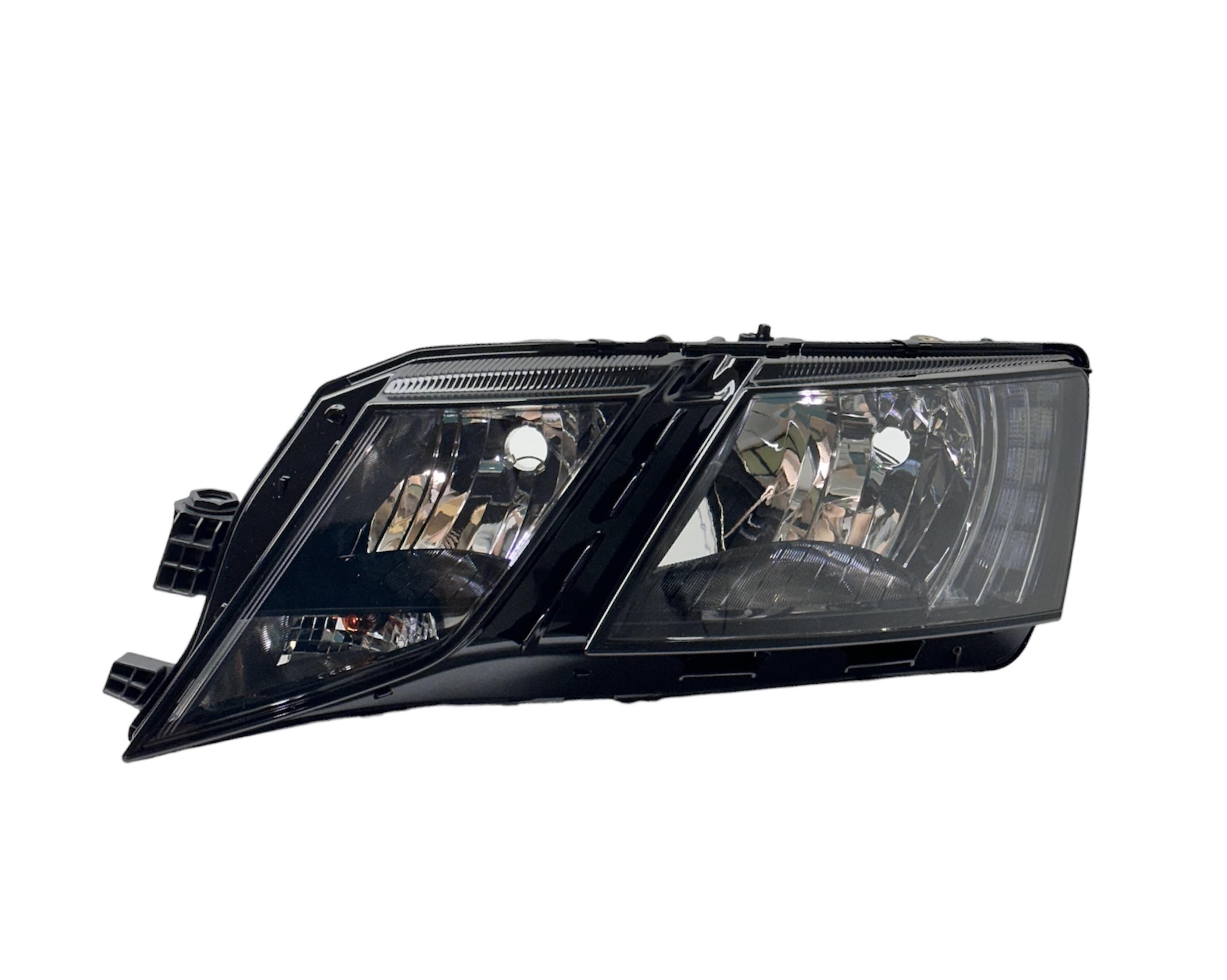 Skoda Far Octavia 17-19 Sağ - 5E1 941 016 C