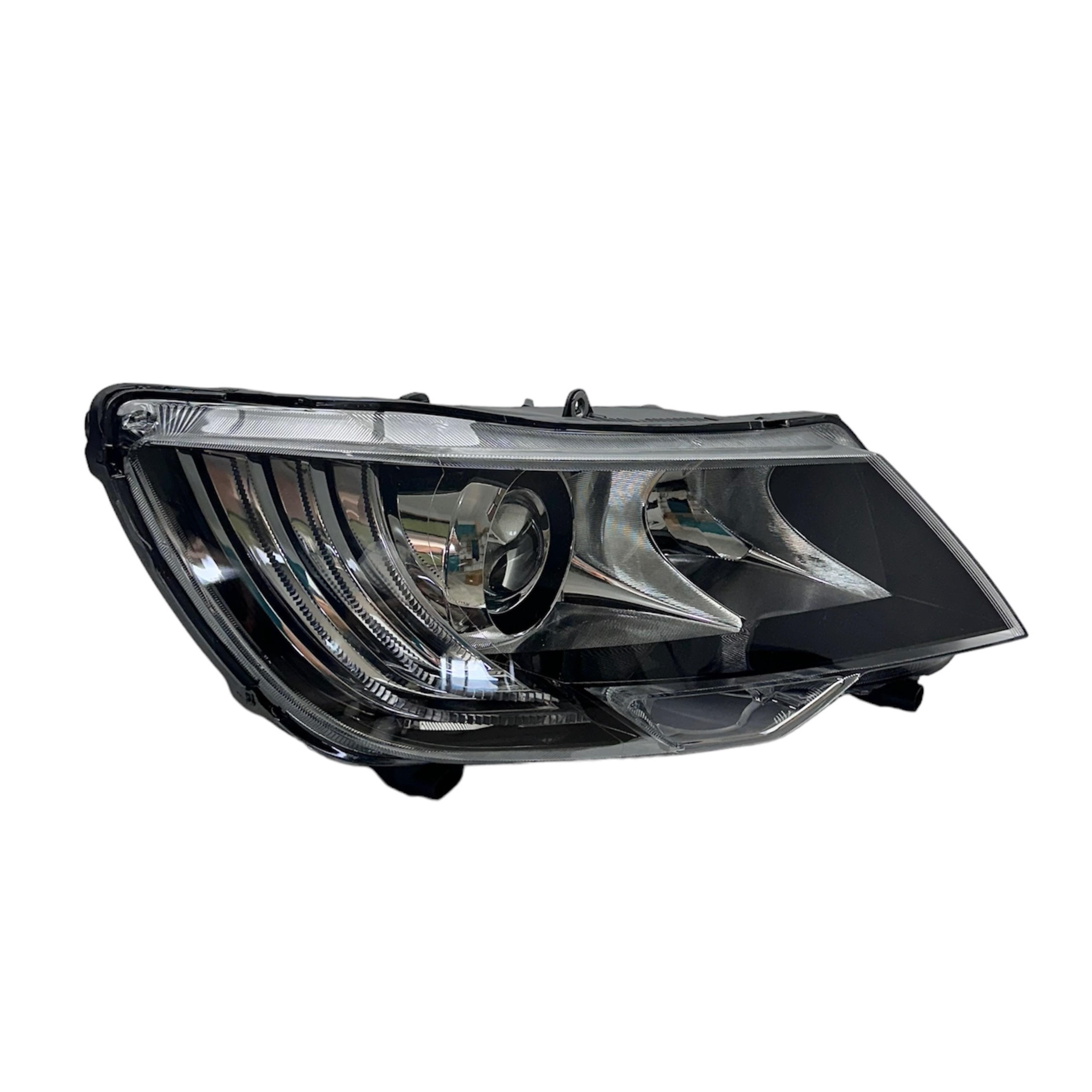 Skoda Far Super B 13-15 Sağ (Zenon/Ledli) - 3T0 941 016C