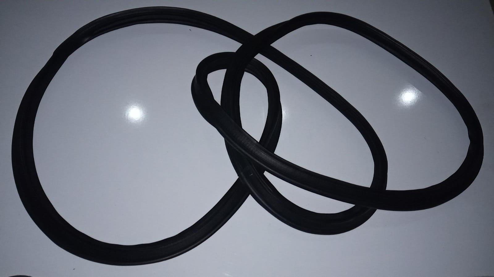 Toyota Fitil Bagaj Toz Corolla 07-13 - 64461-02120