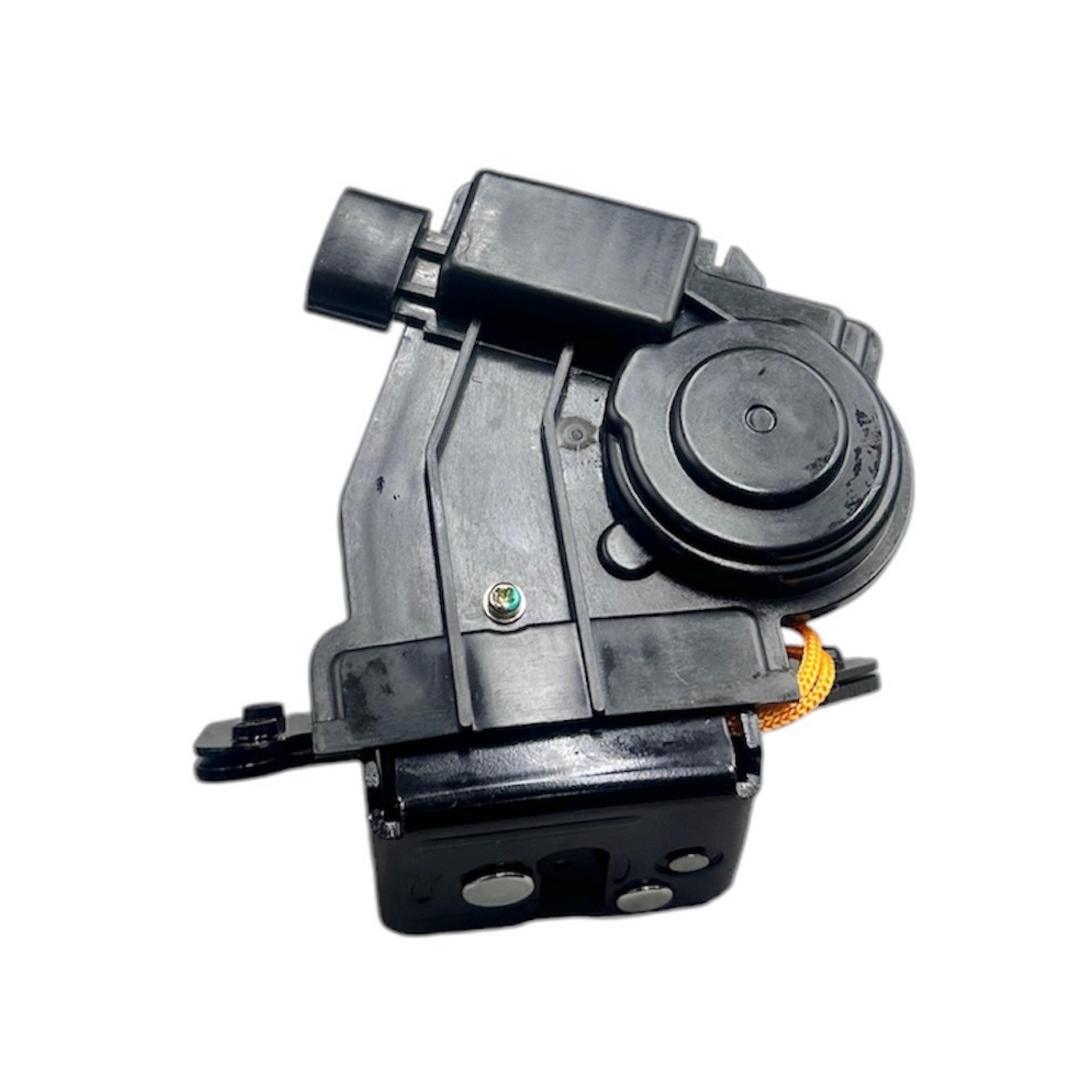 Toyota Kilit Bağaj Auris 07-12 - 69350-02080