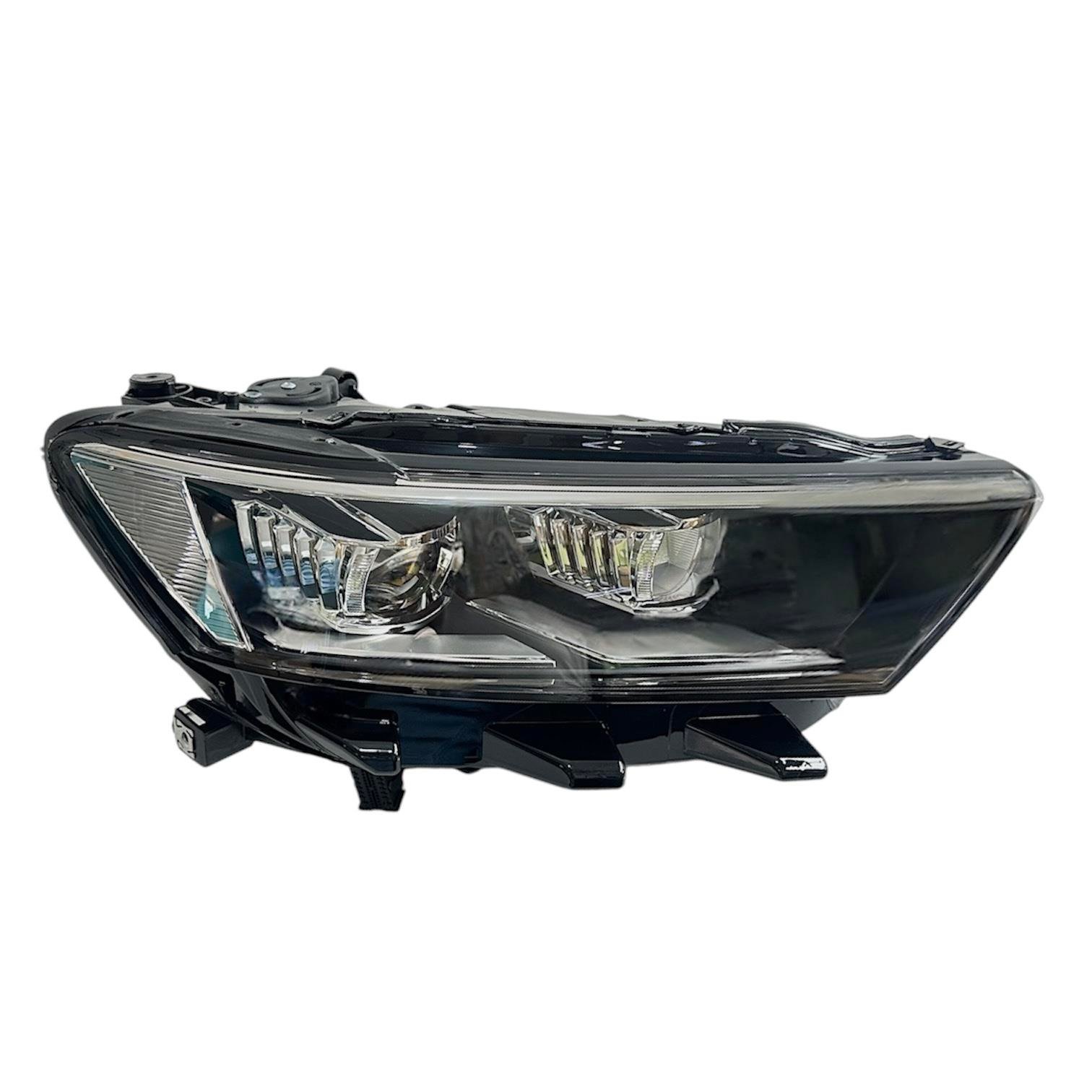 Volkswagen Far T-roc 17-21 Sağ (Ledsiz-xenon) - 2GA941774