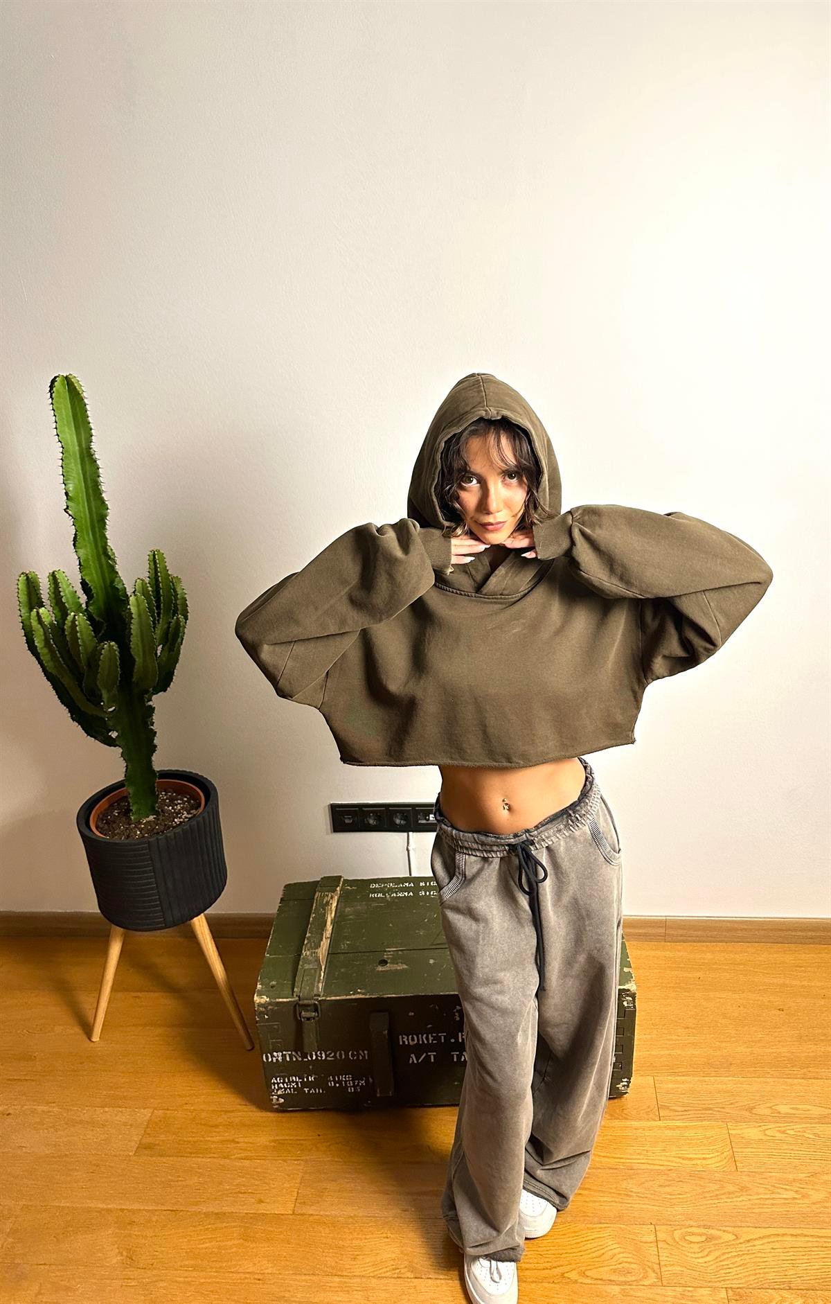 Haki Renk Oversize Crop Sweatshirt