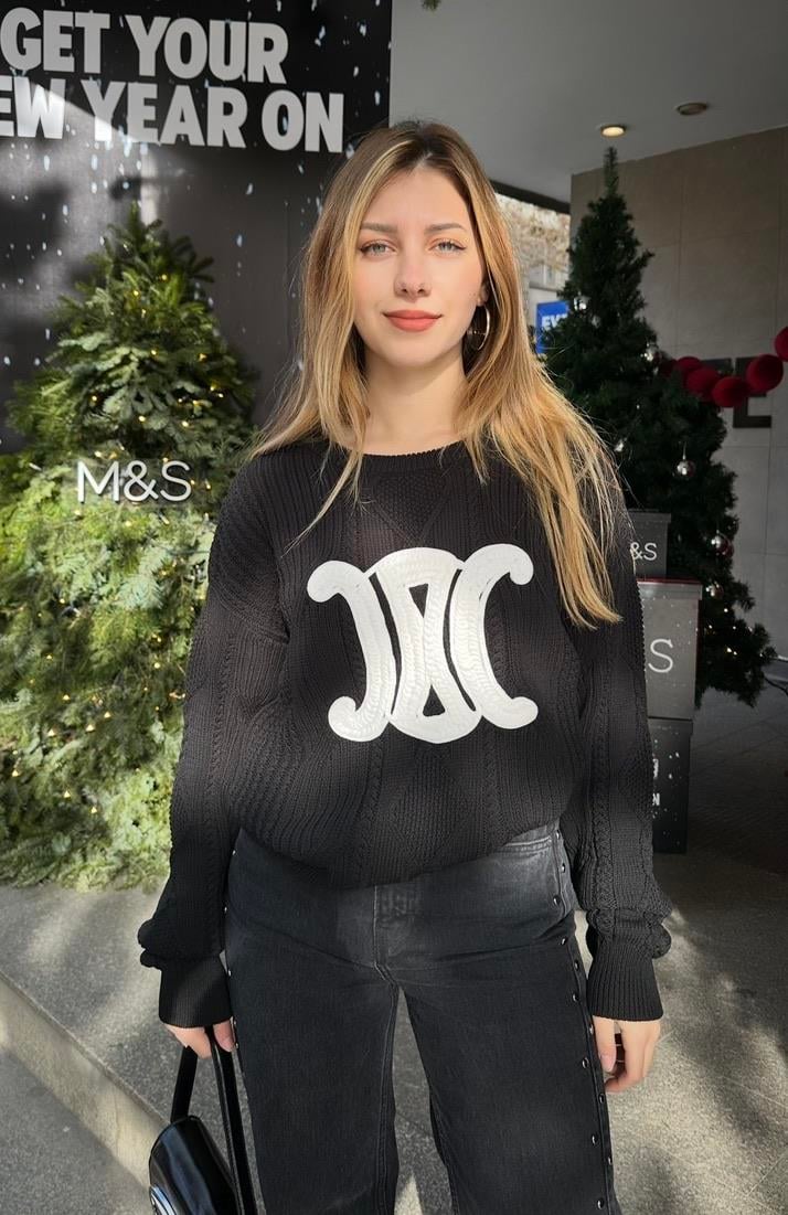 İthal Marka Siyah Triko Kazak