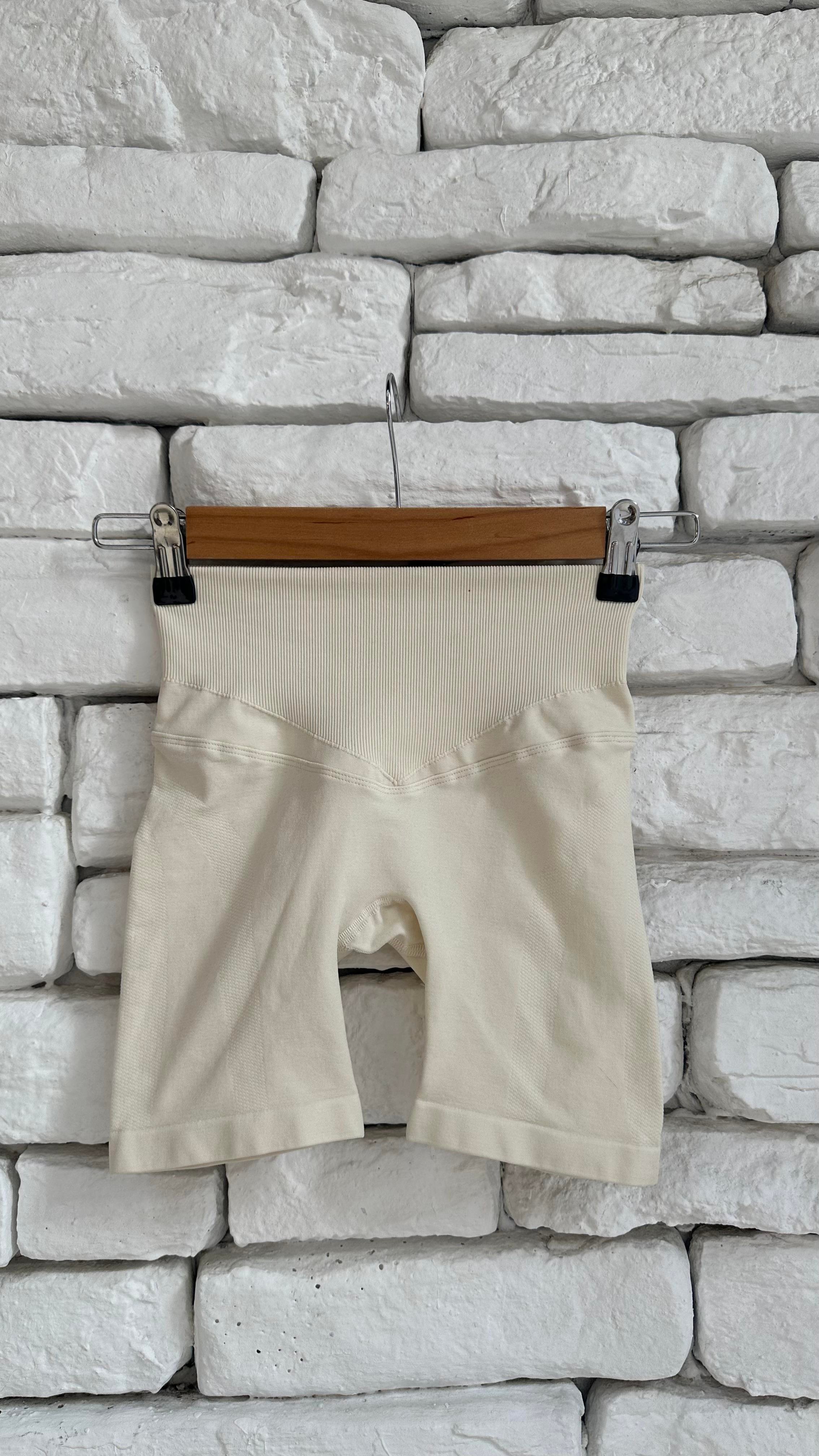 Orjinal Marka Baskılı Şekillendirici Bej Biker Tayt