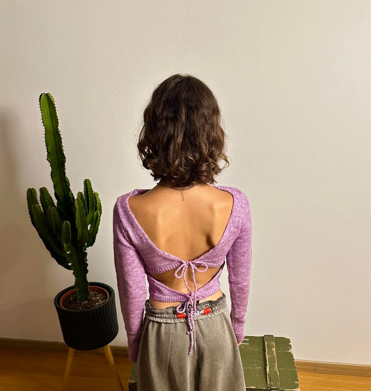 Sırt Dekolteli Triko Bluz