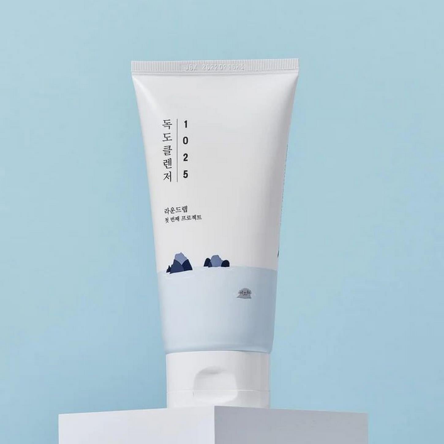 Round Lab 1025 Dokdo Cleanser - Seramid ve Üçlü Hyaluronik Asitli Hafif‑Asitli Köpük Temizleyici 150ml