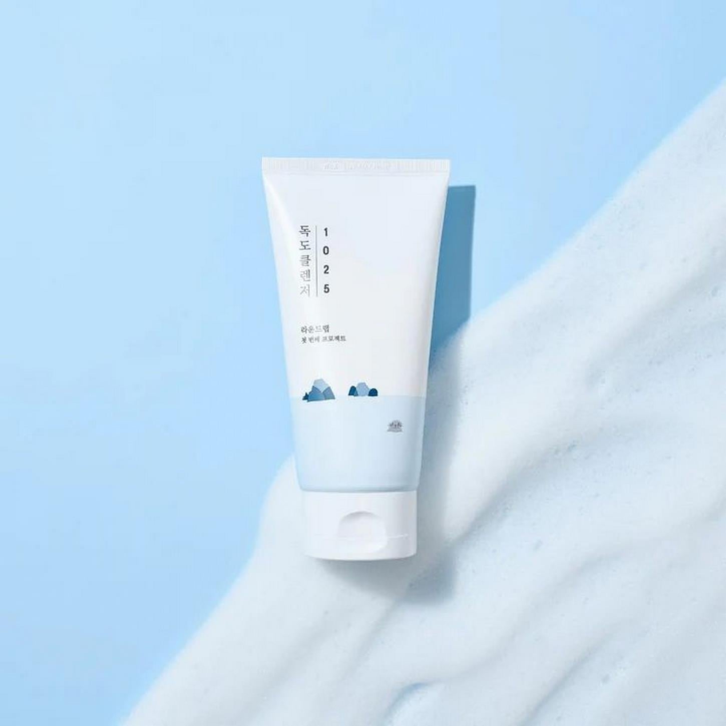 Round Lab 1025 Dokdo Cleanser - Seramid ve Üçlü Hyaluronik Asitli Hafif‑Asitli Köpük Temizleyici 150ml