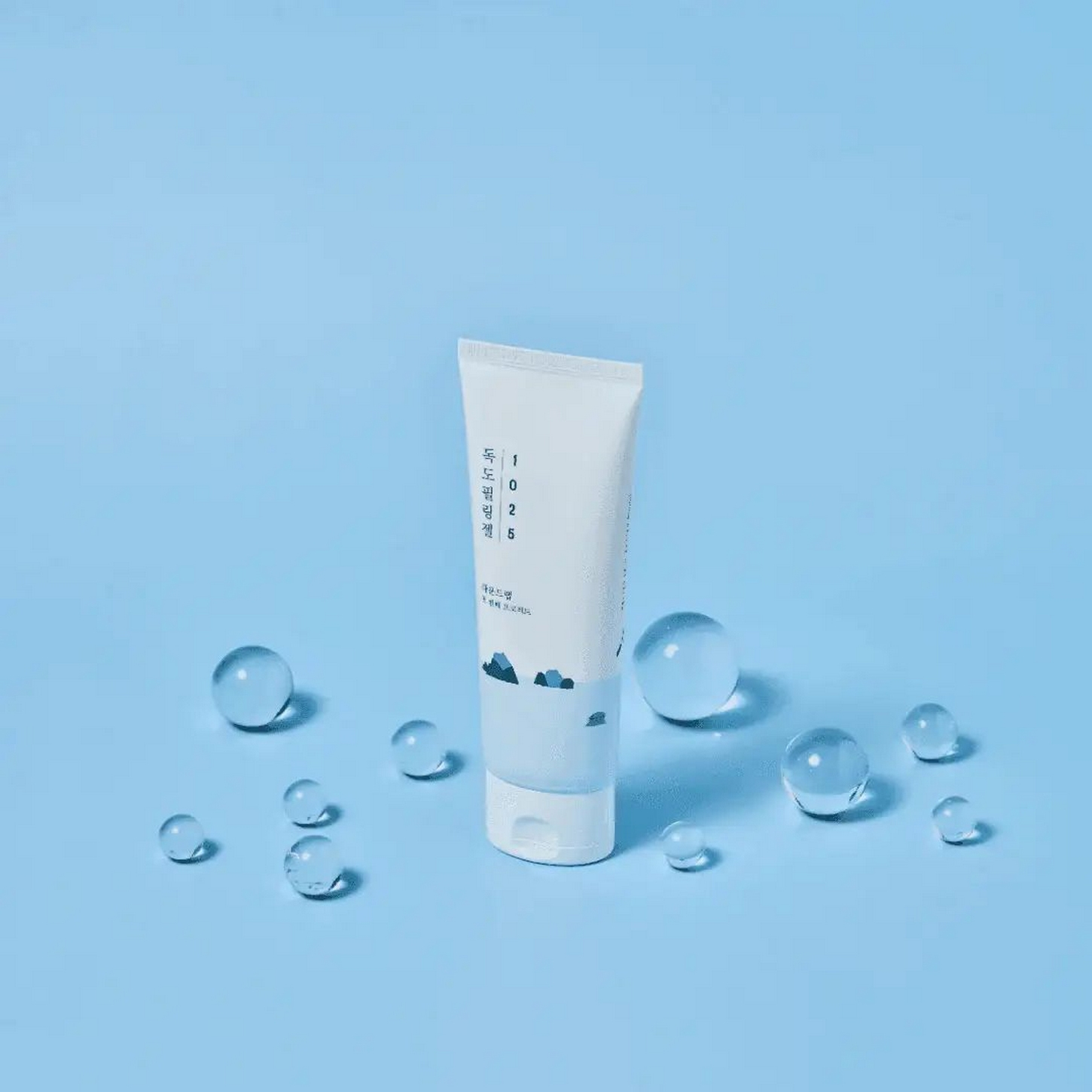 Round Lab 1025 Dokdo Peeling Gel - Ölü Hücre Karşıtı, Canlandırıcı ve Pürüzsüzleştirici Dokdo Peeling Jel 120ml