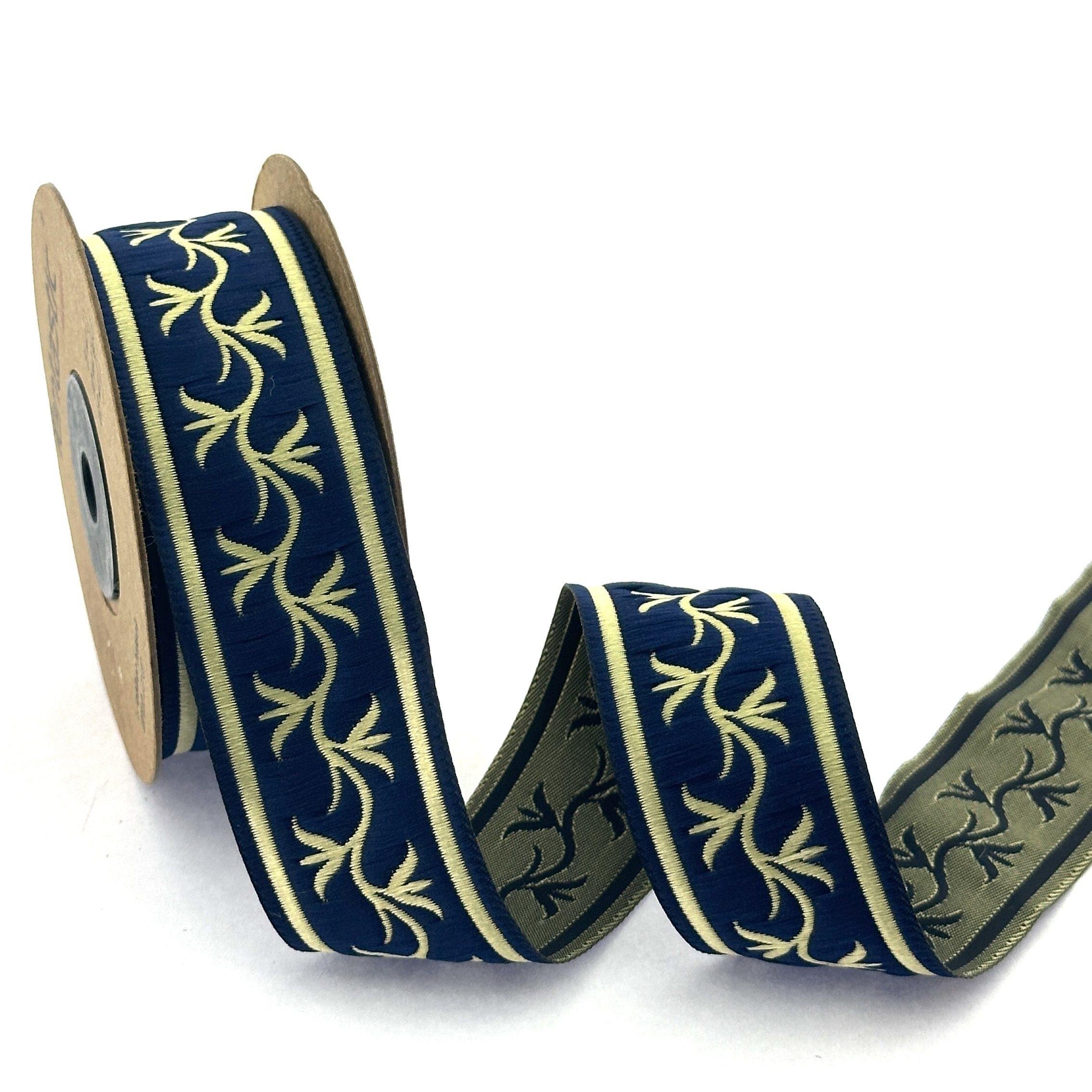 Classic Ribbon Border DKN