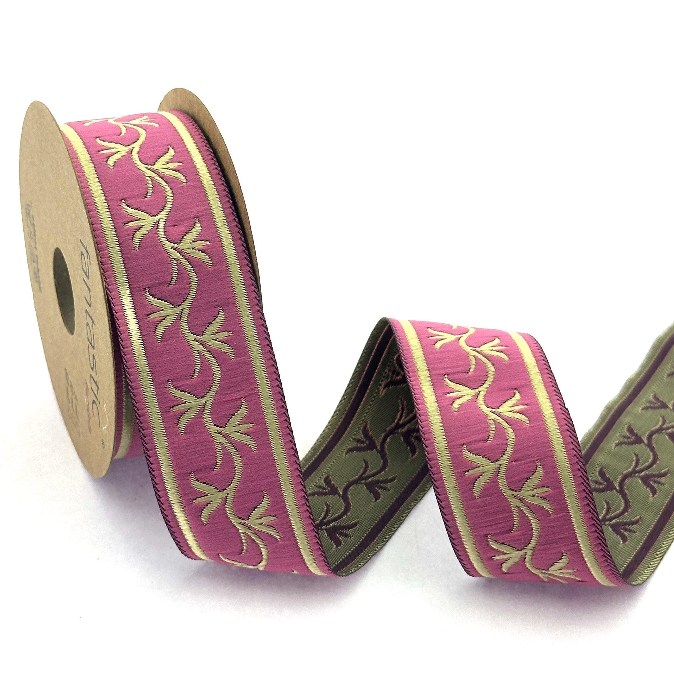 Classic Ribbon Border DKN