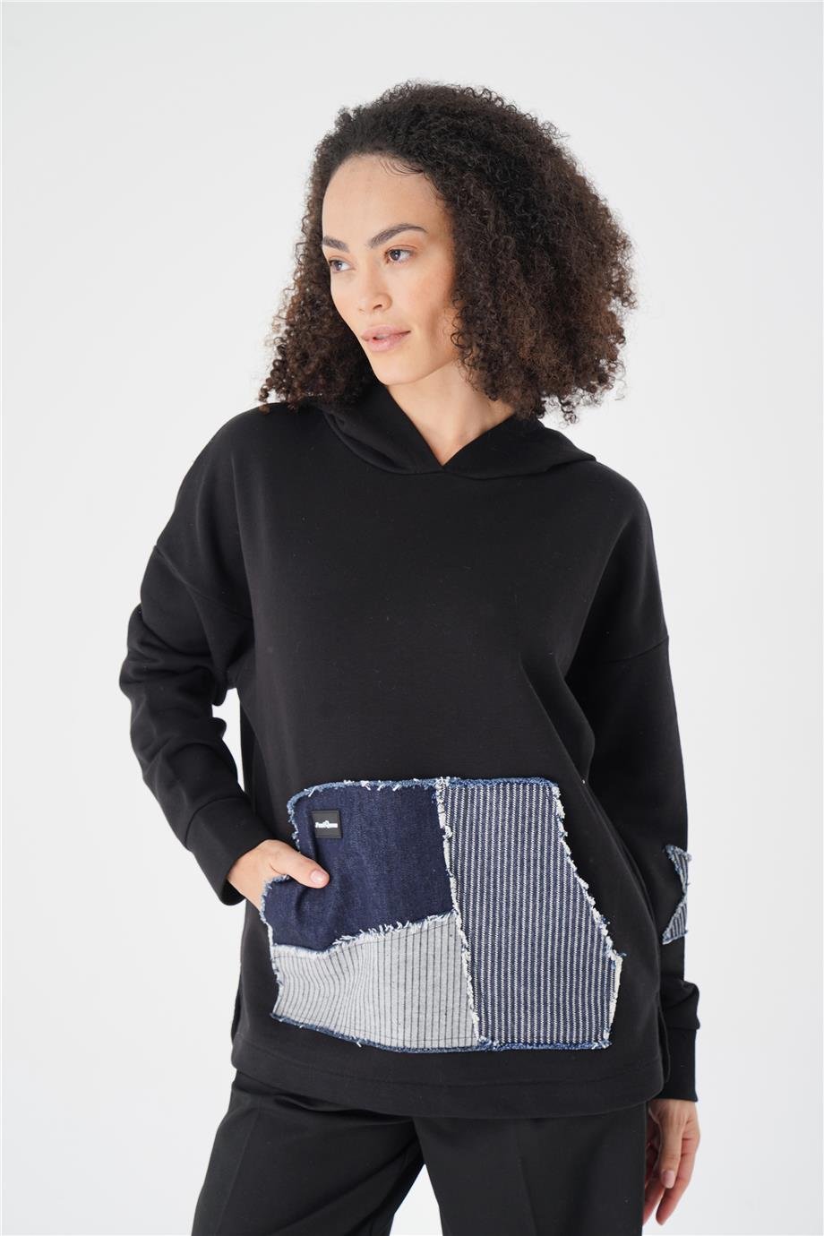 DENIM PATCH YILDIZLI SWEAT
