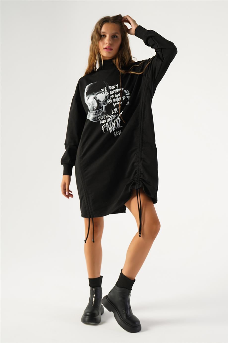 OVERSIZE SKULL ELBİSE