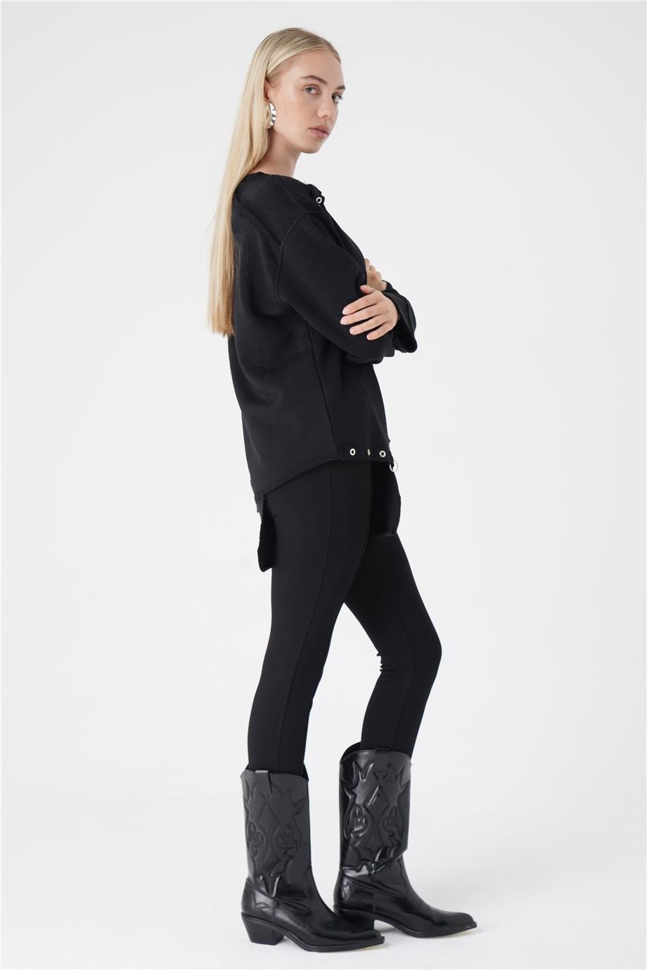 YAKA DETAYLI ASİMETRİK SWEAT