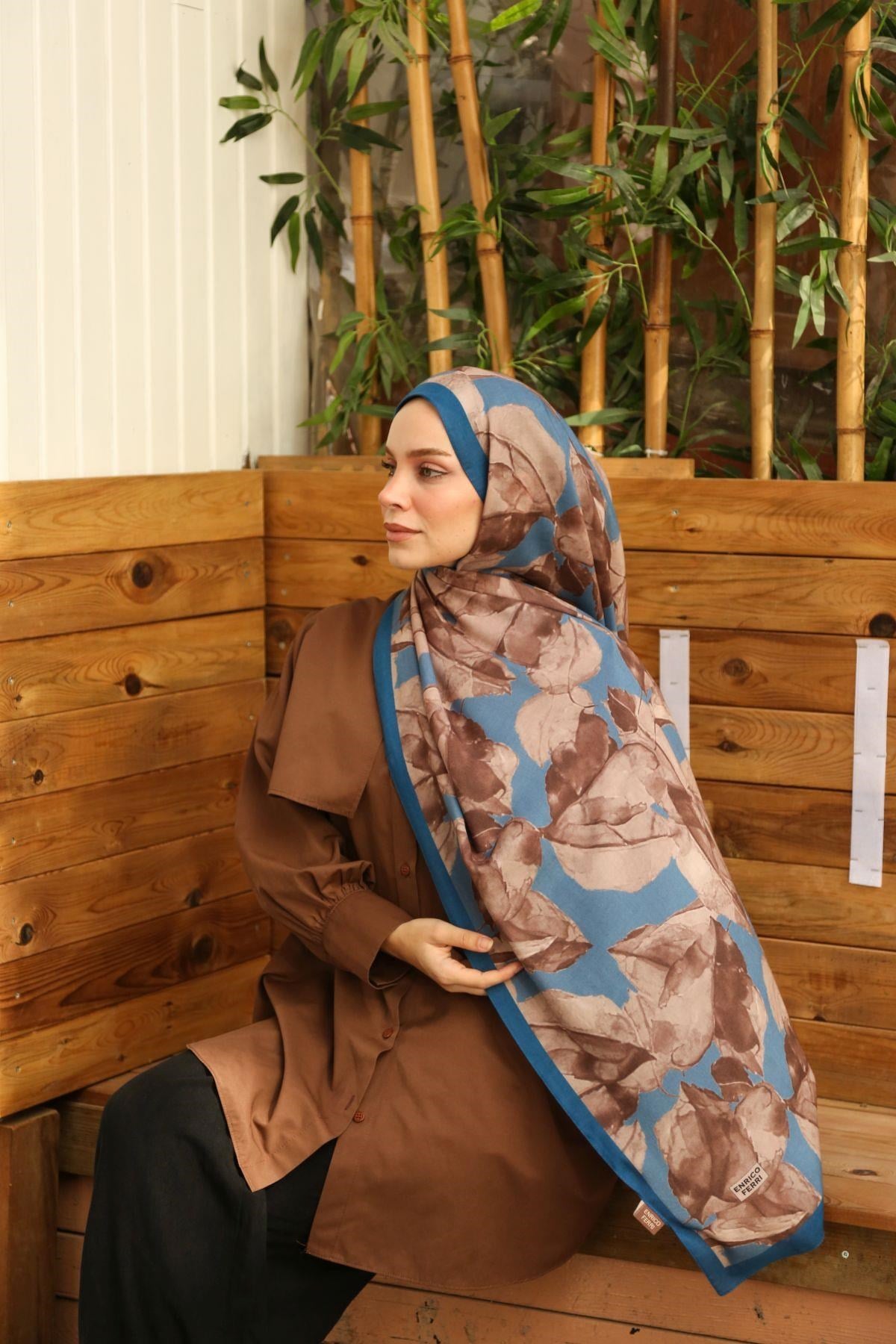 Petra Desen Şal