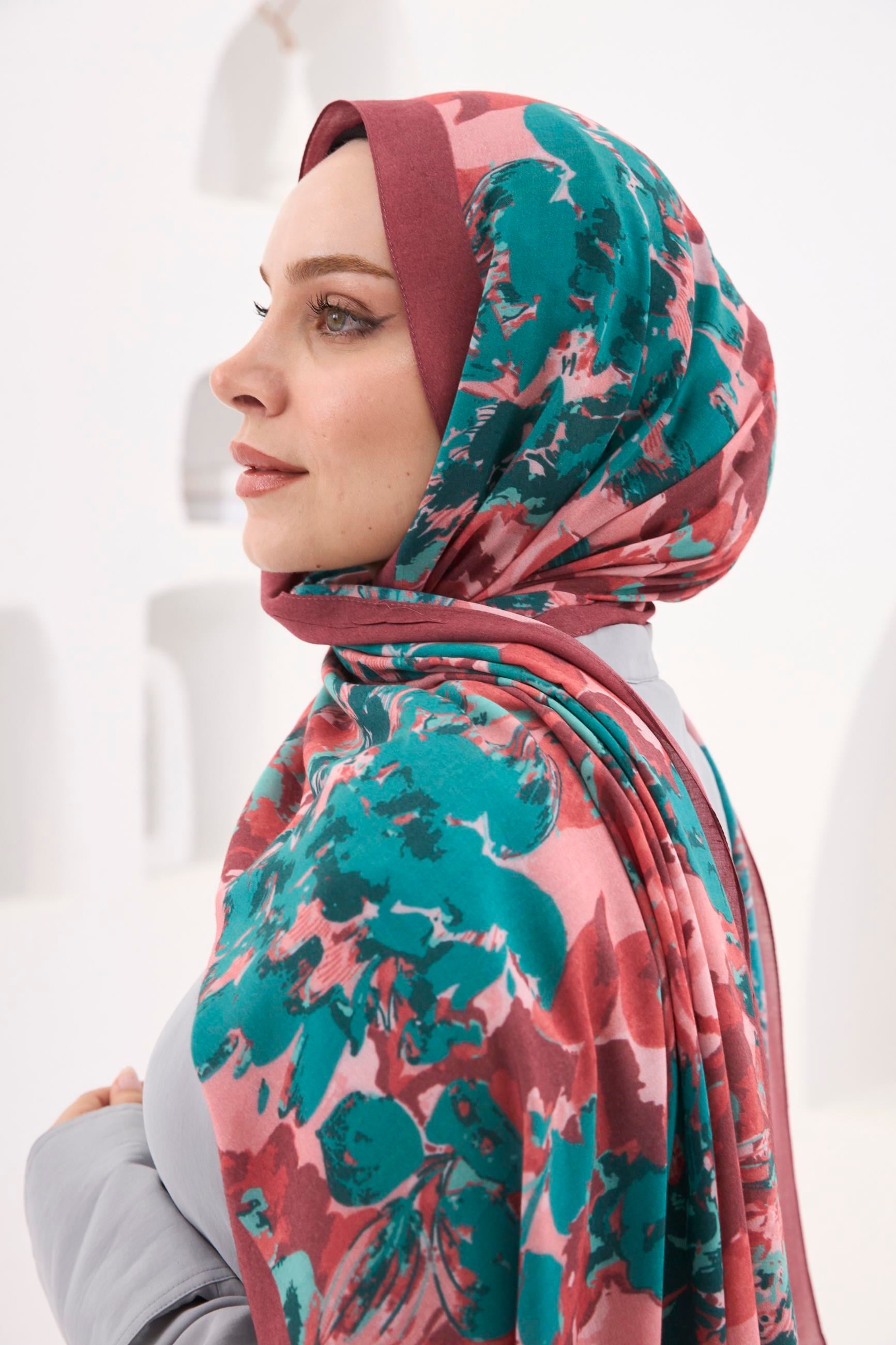Petra Desen Şal