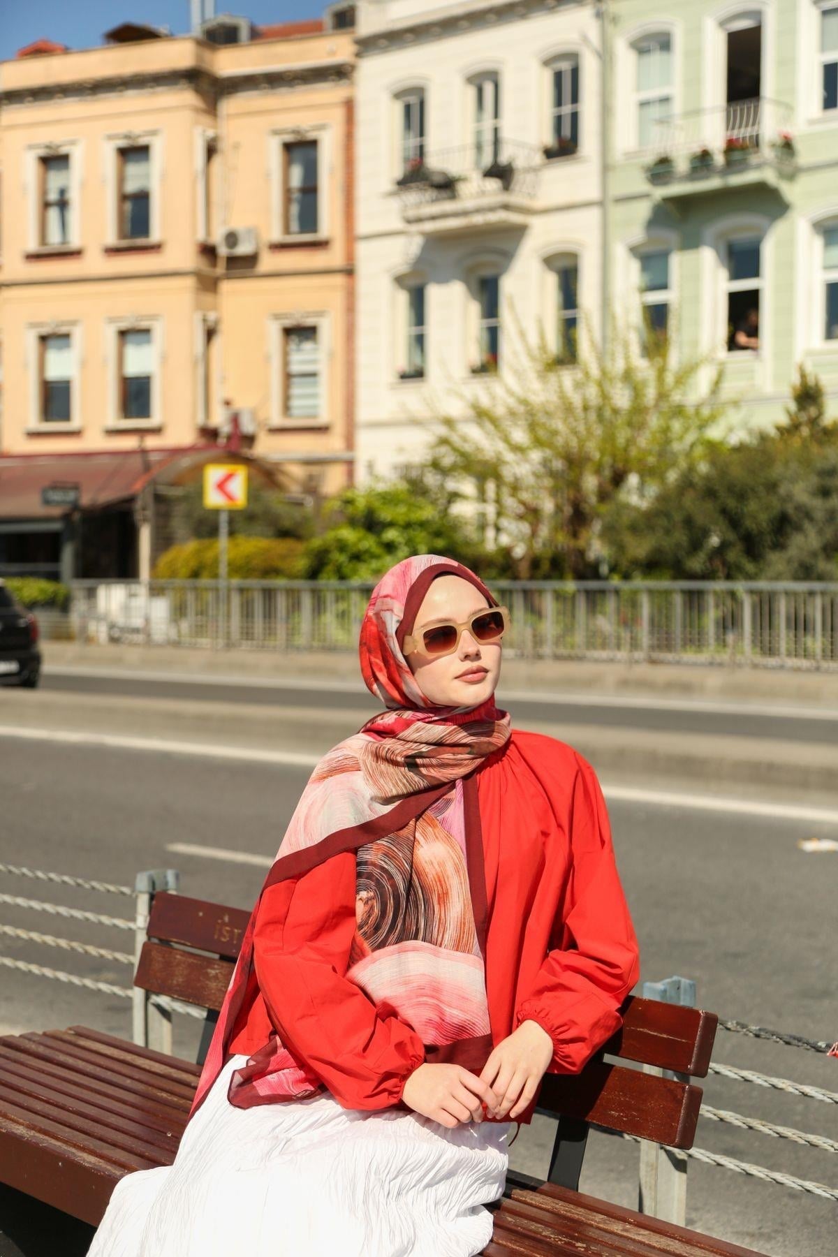 Petra Desen Şal