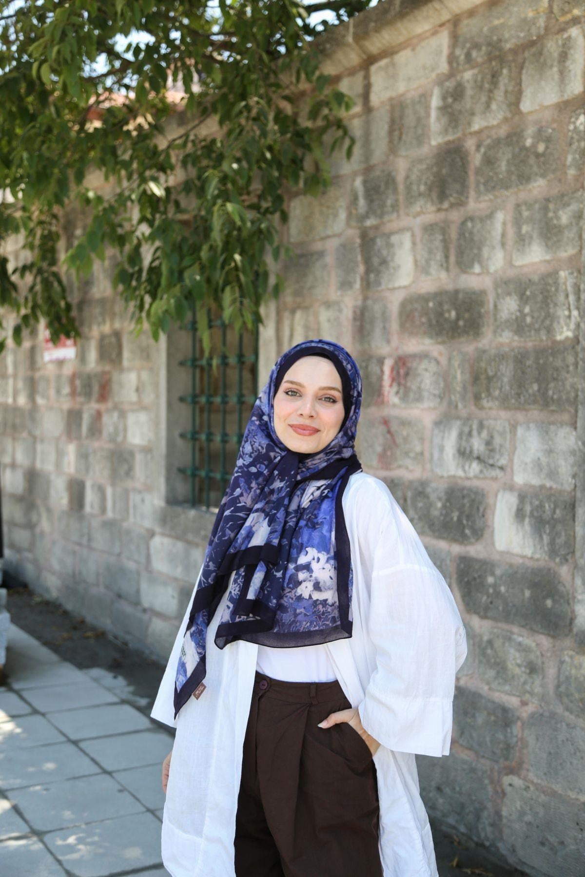 Petra Desen Şal