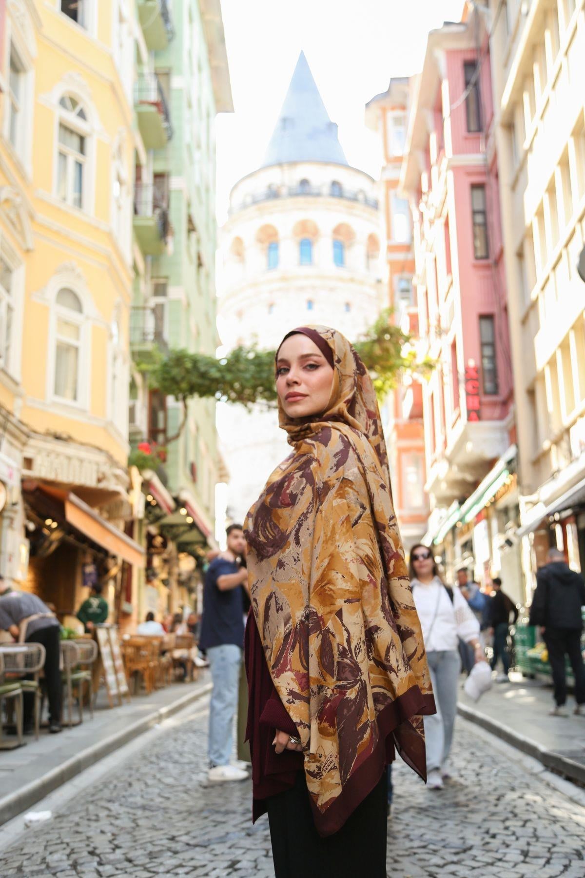 Petra Desen Şal