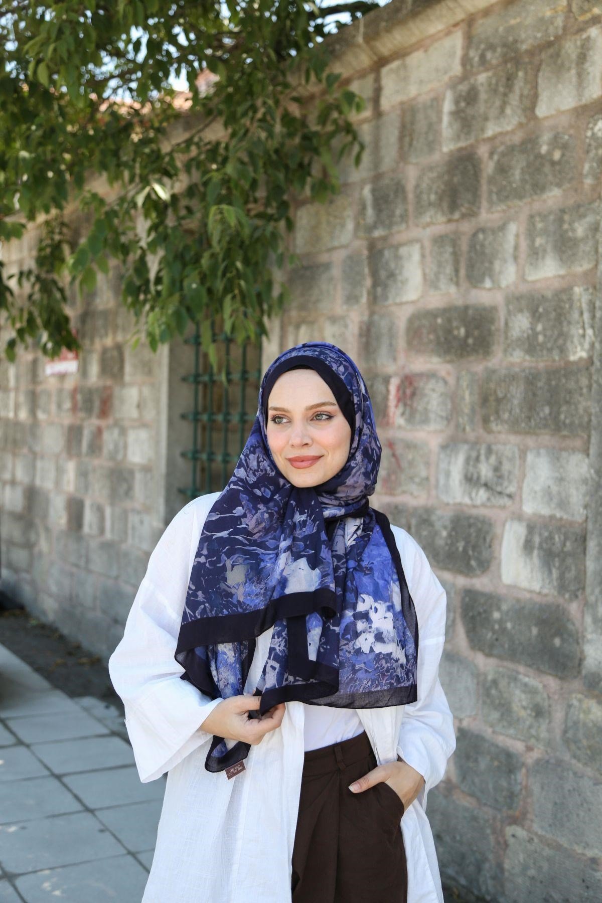 Petra Desen Şal