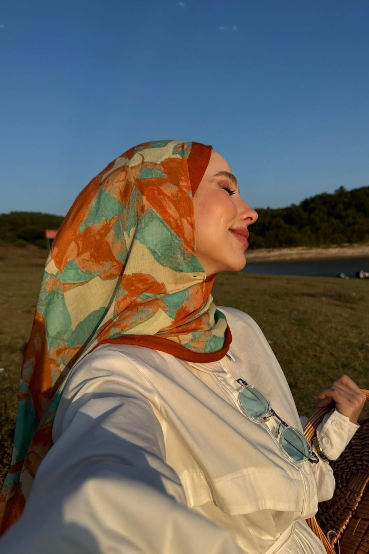 Petra Desen Şal