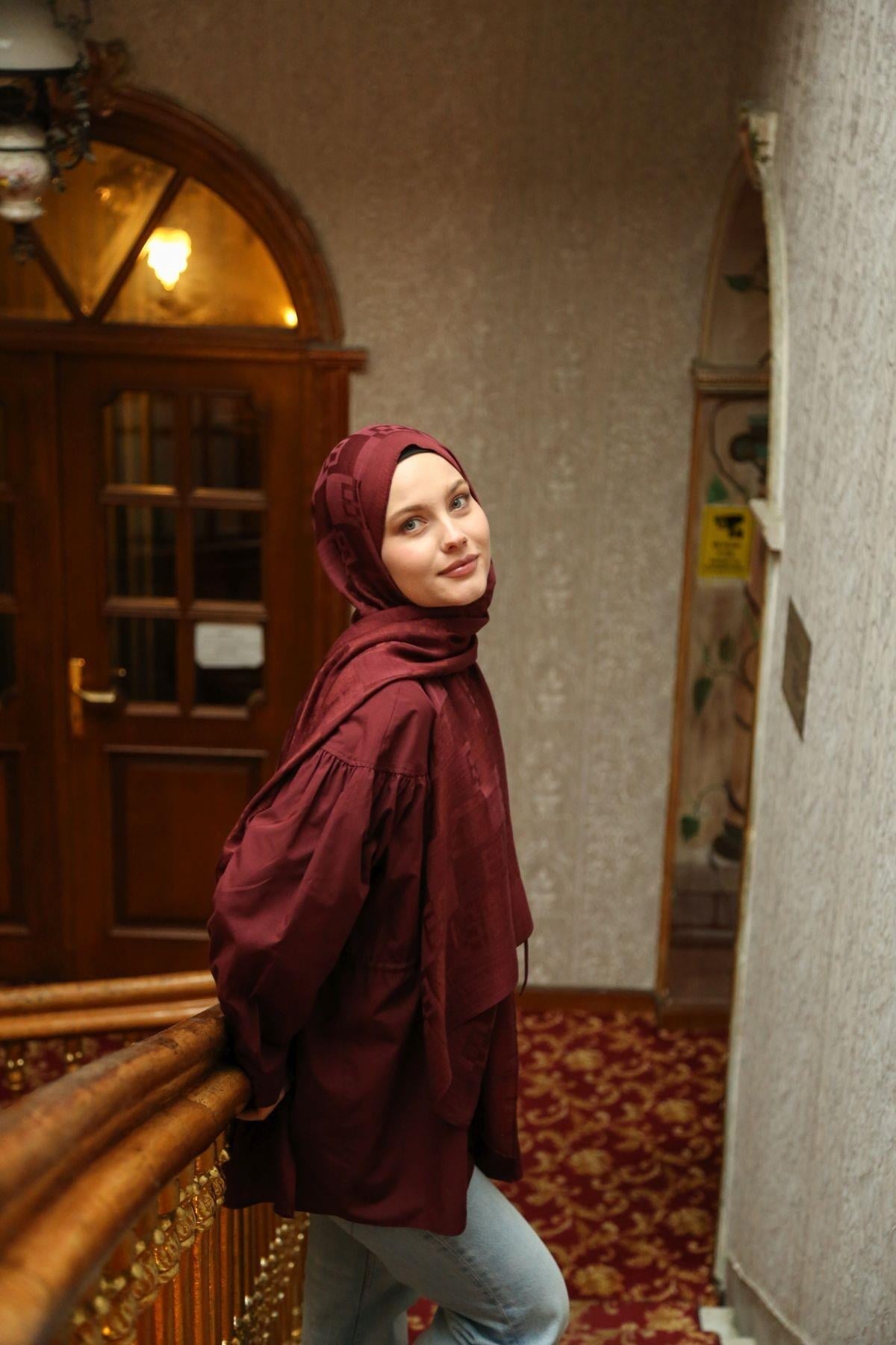 Talia Şal
