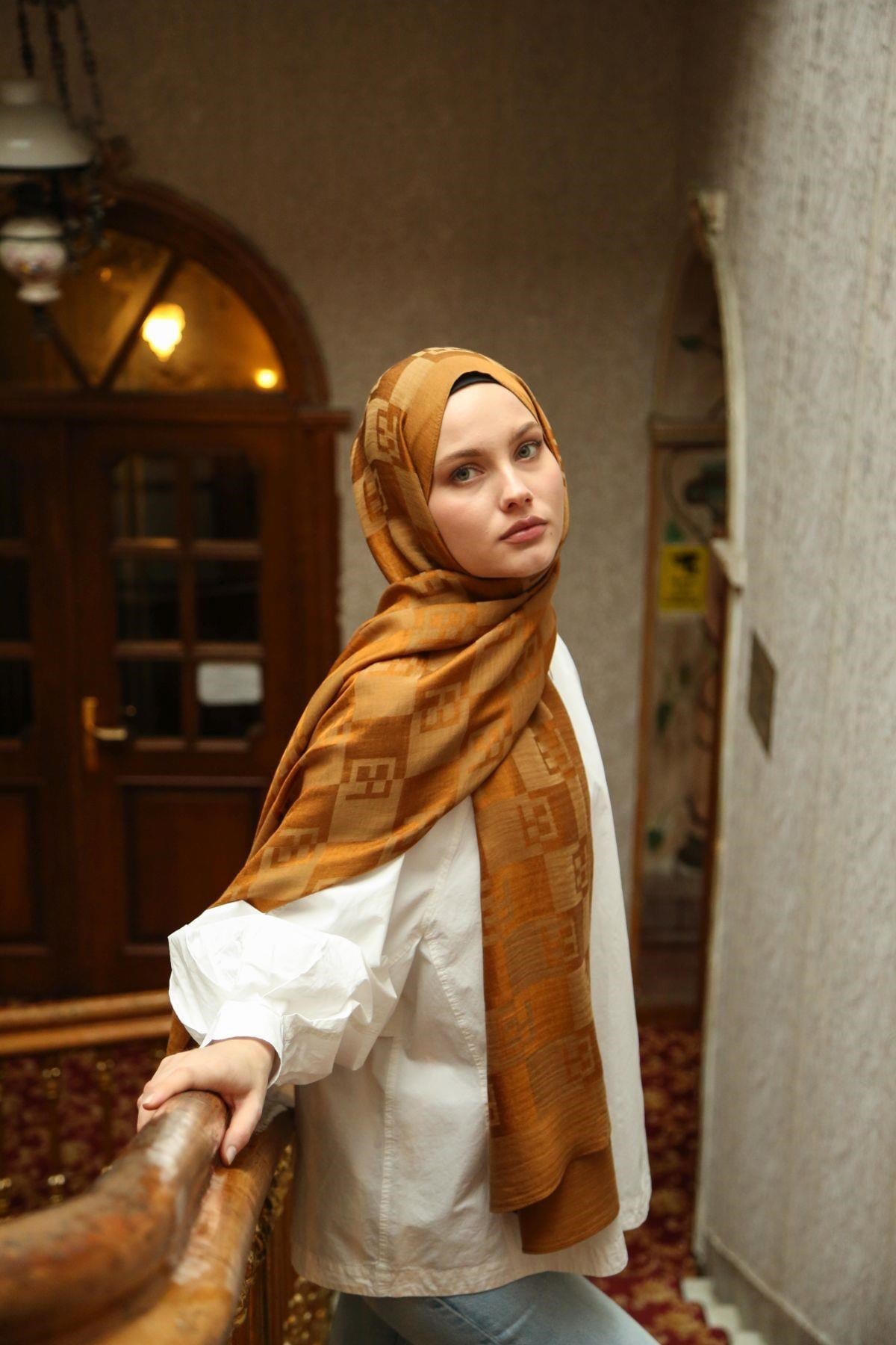 Talia Şal
