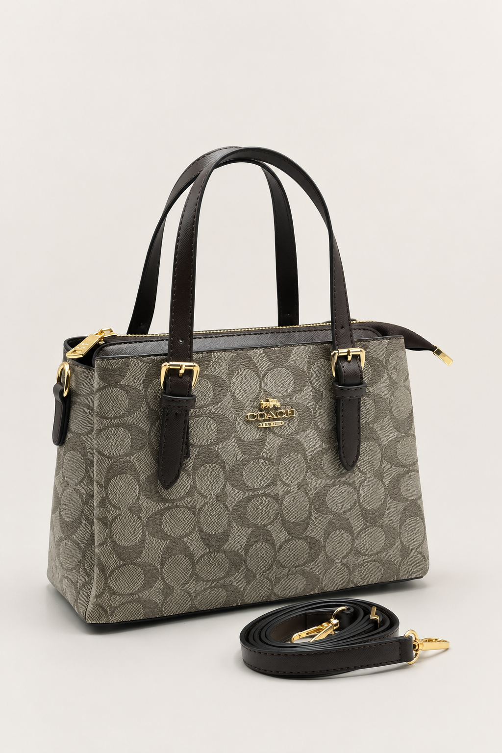 Coac Mon Gri Monogram Siyah Detaylı