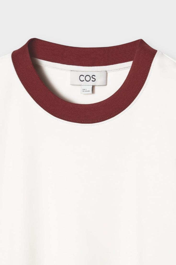 COS Bordo Yakalı Ekru Tişört