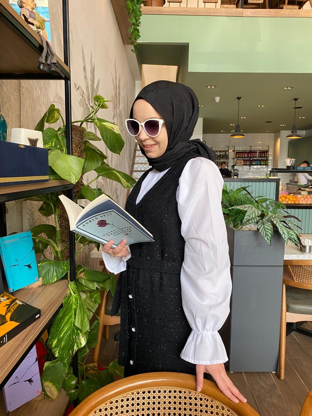 TÜVİT JİLE SİYAH 