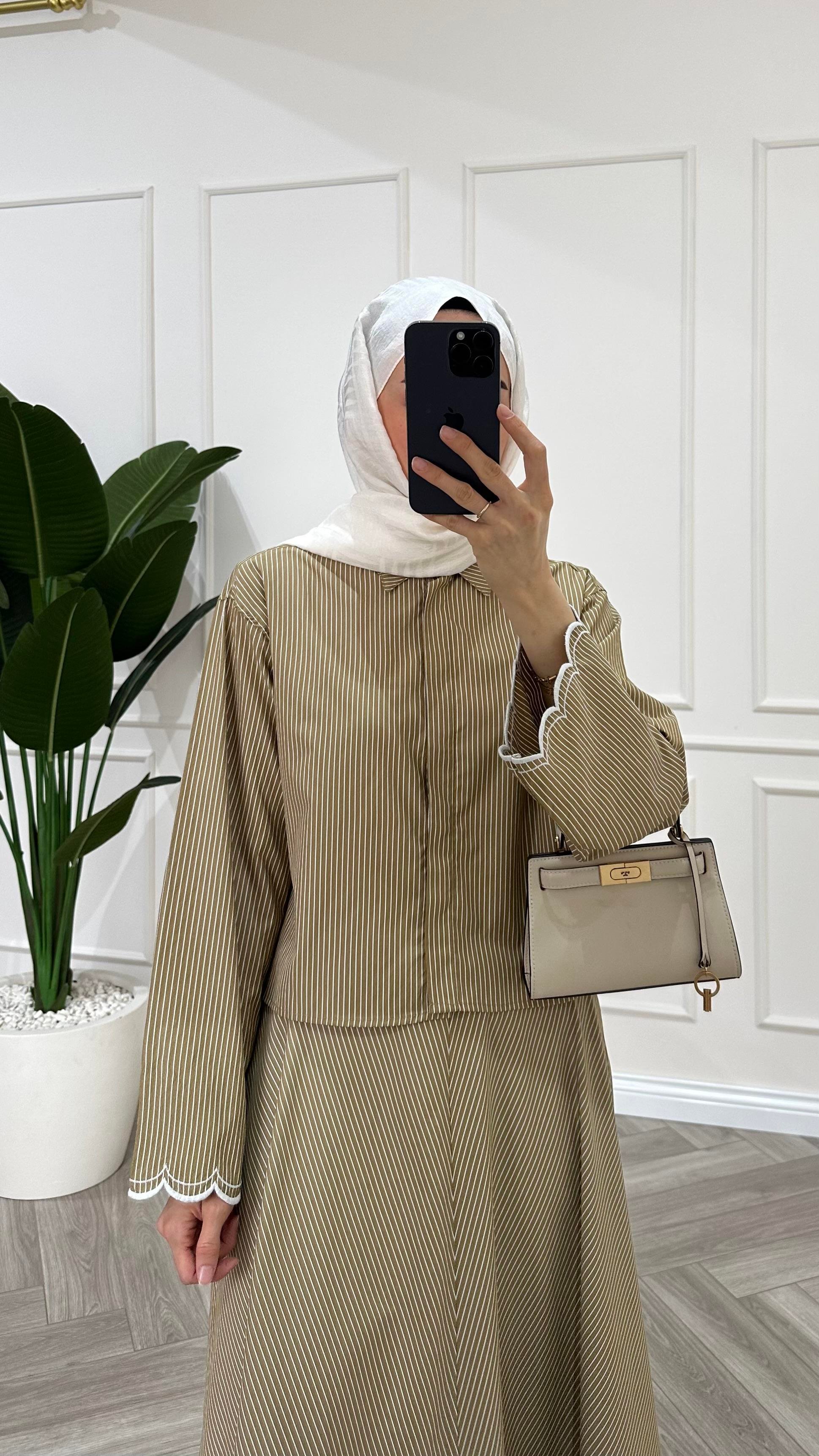 Çizgili Nakış Detaylı Takım Camel