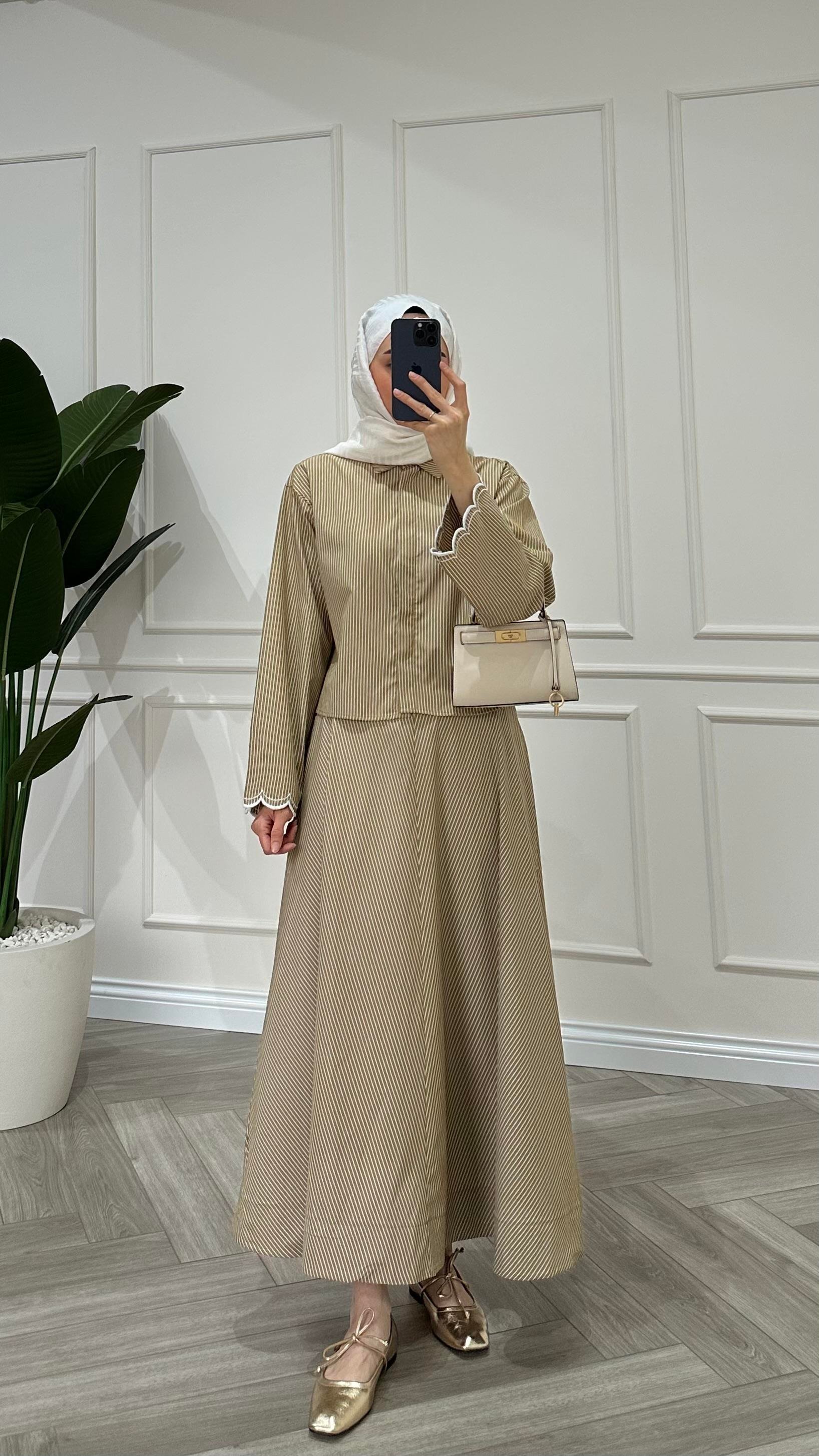 Çizgili Nakış Detaylı Takım Camel