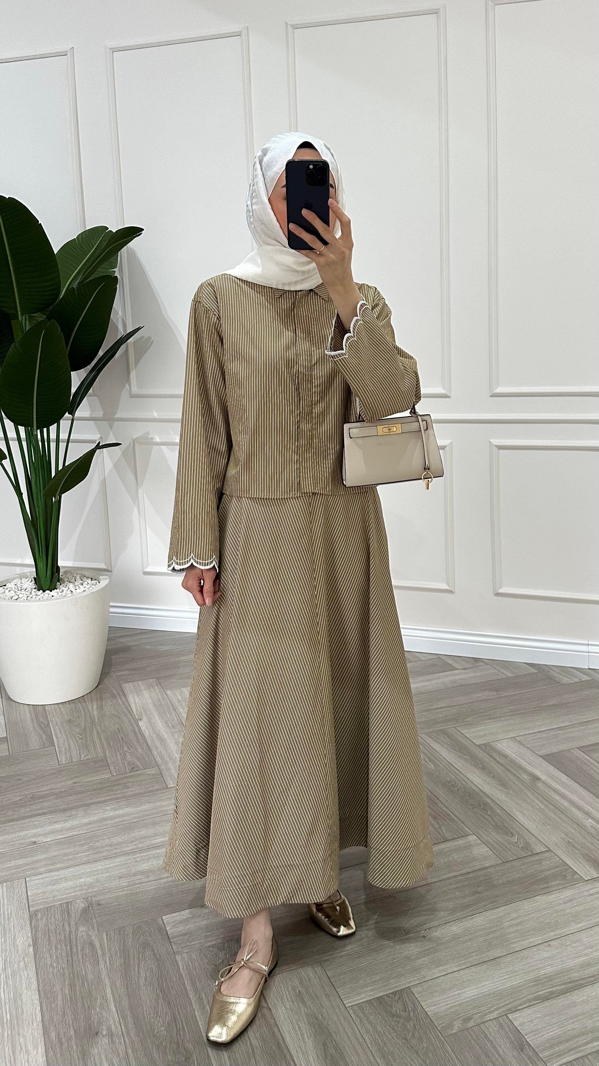 Çizgili Nakış Detaylı Takım Camel