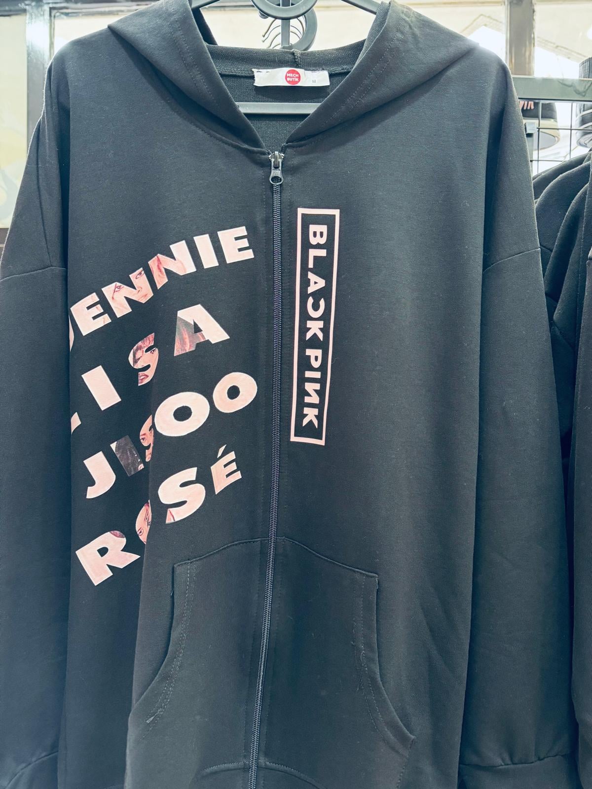 Blackpink İsimli Baskılı Outlet Siyah Fermuarlı Hırka 