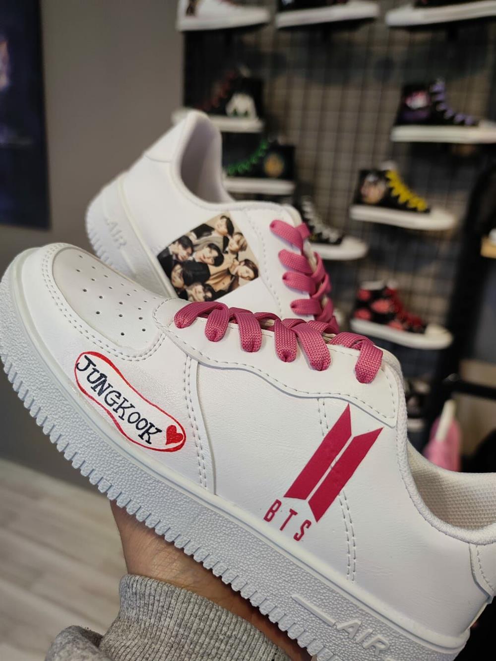 Bts Karakterli Beyaz Air Model Sneaker