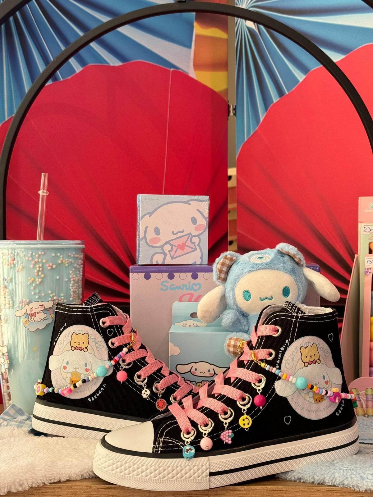 Cinnamoroll Baskılı Siyah Boncuk Ve HalHal Süslemeli Spor Ayakkabı Sneaker 
