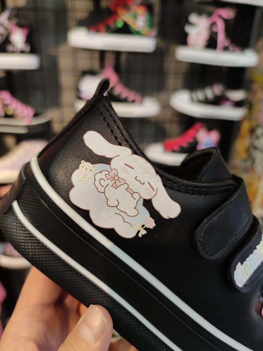 Cinnamoroll Baskılı Siyah Çırtlı Süslemeli  Deri Spor Ayakkabı Sneaker