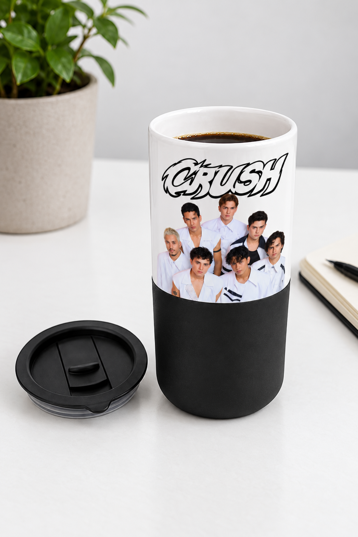 Crush Baskılı Silikon Tutmaçlı 500 ML Kapaklı Seramik Kahve Bardağı 